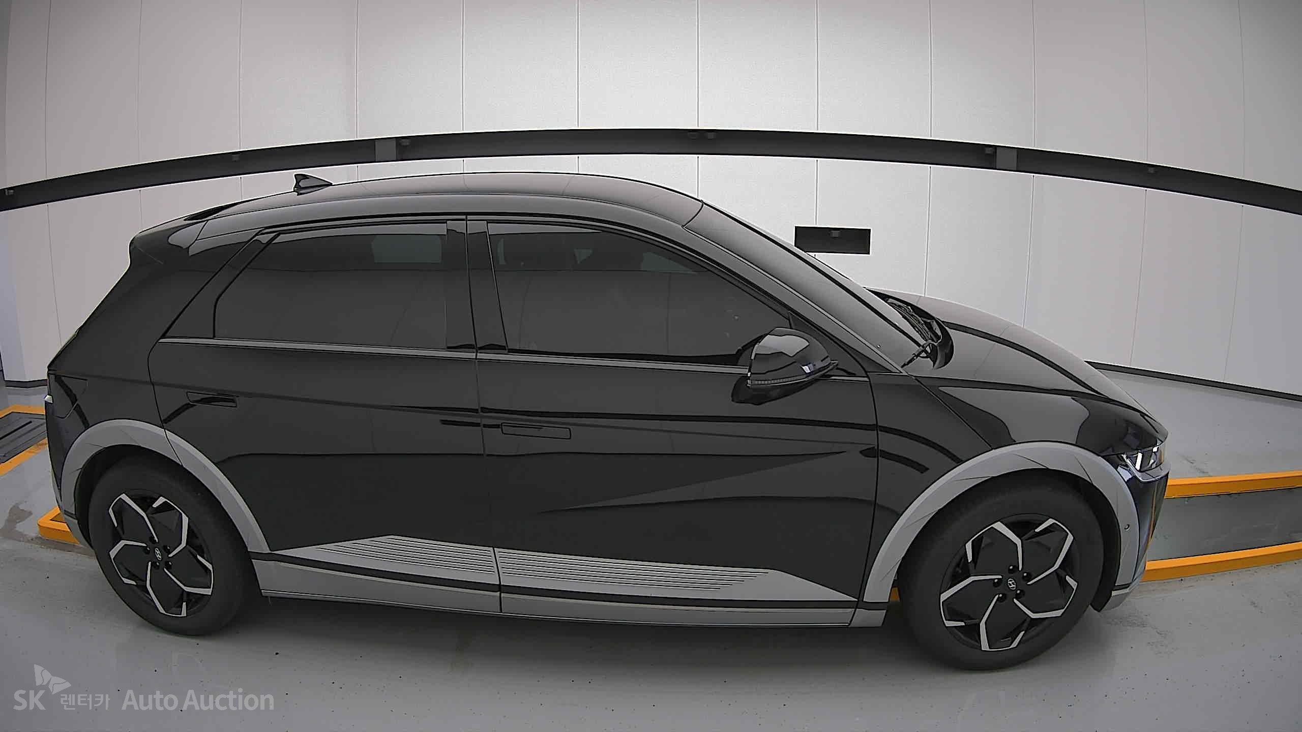 2022 - hyundai ioniq