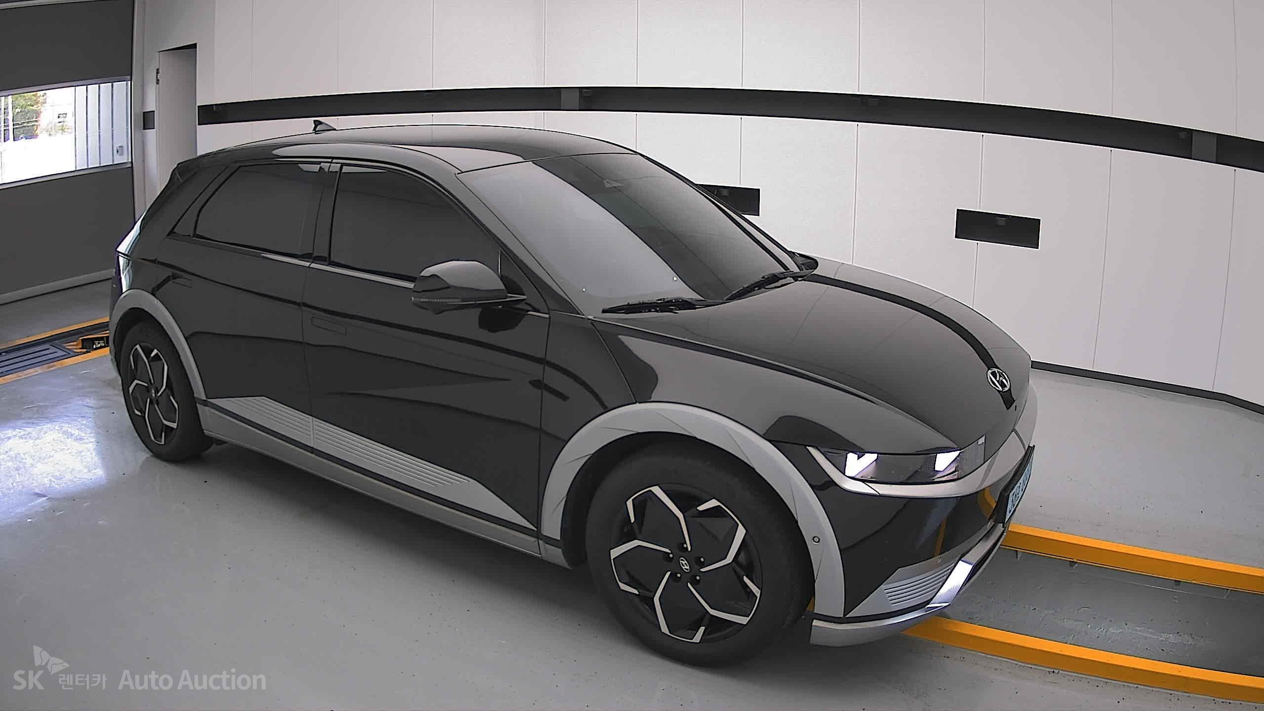 2022 - hyundai ioniq