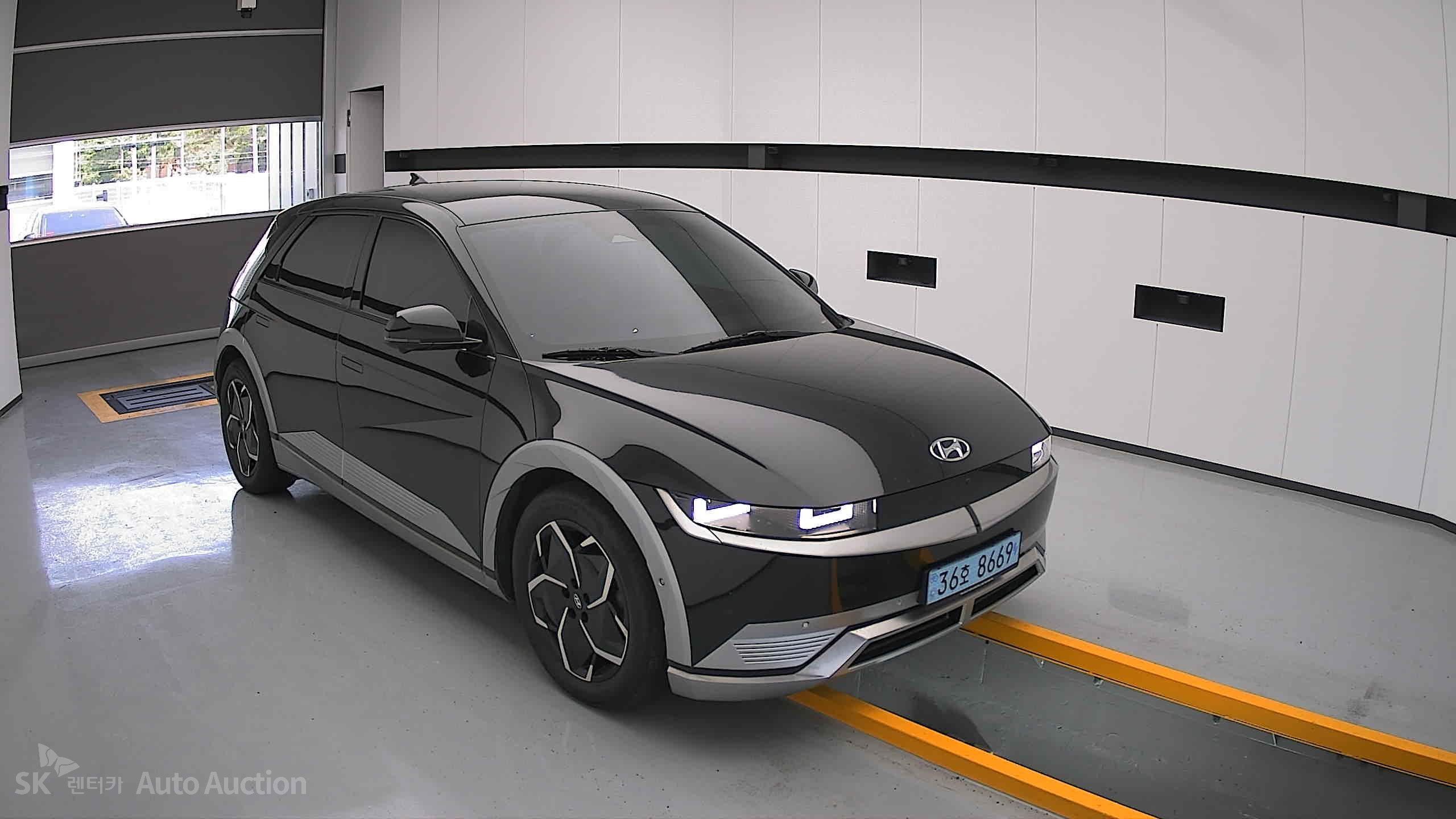 2022 - hyundai ioniq
