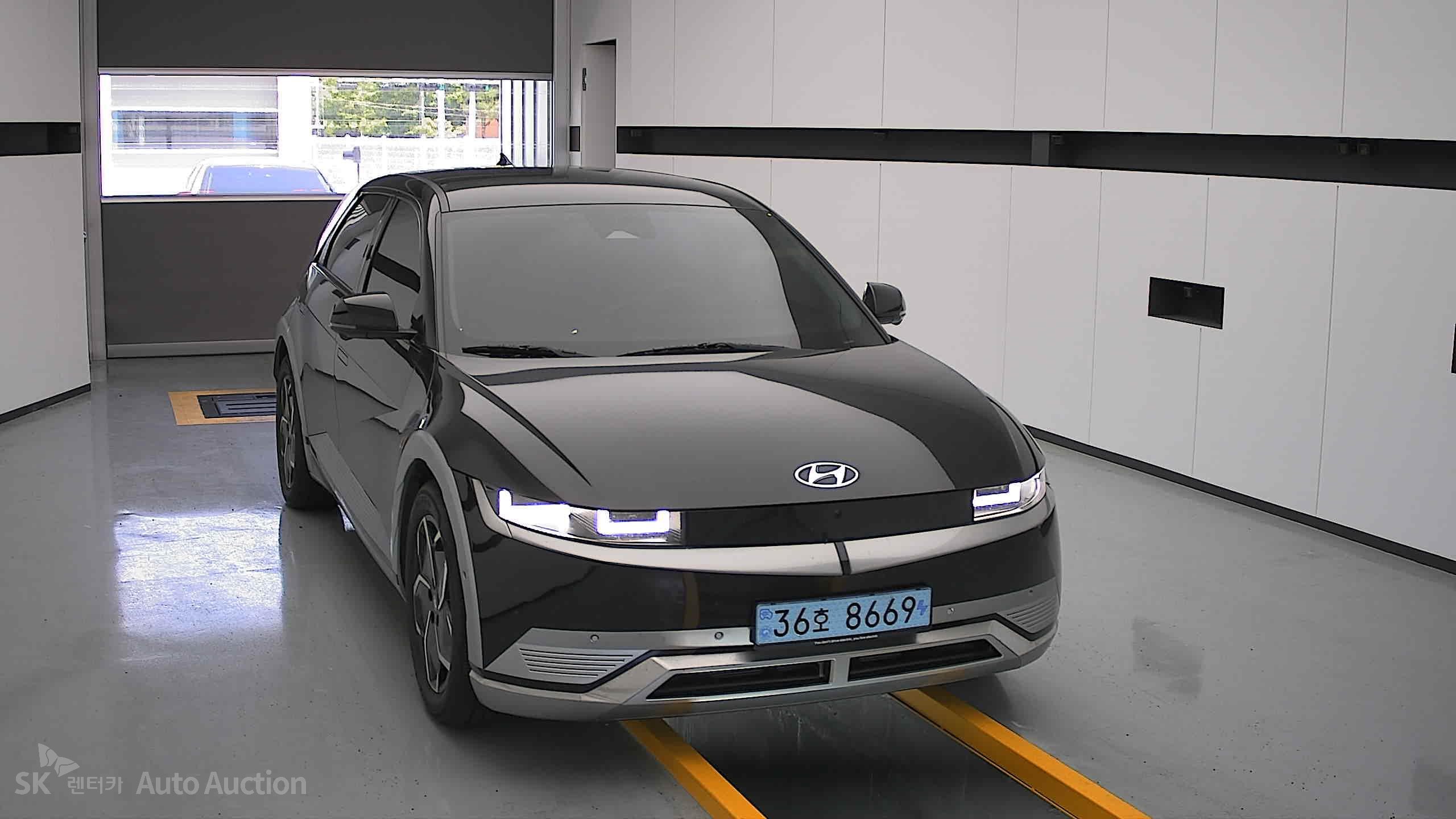 2022 - hyundai ioniq