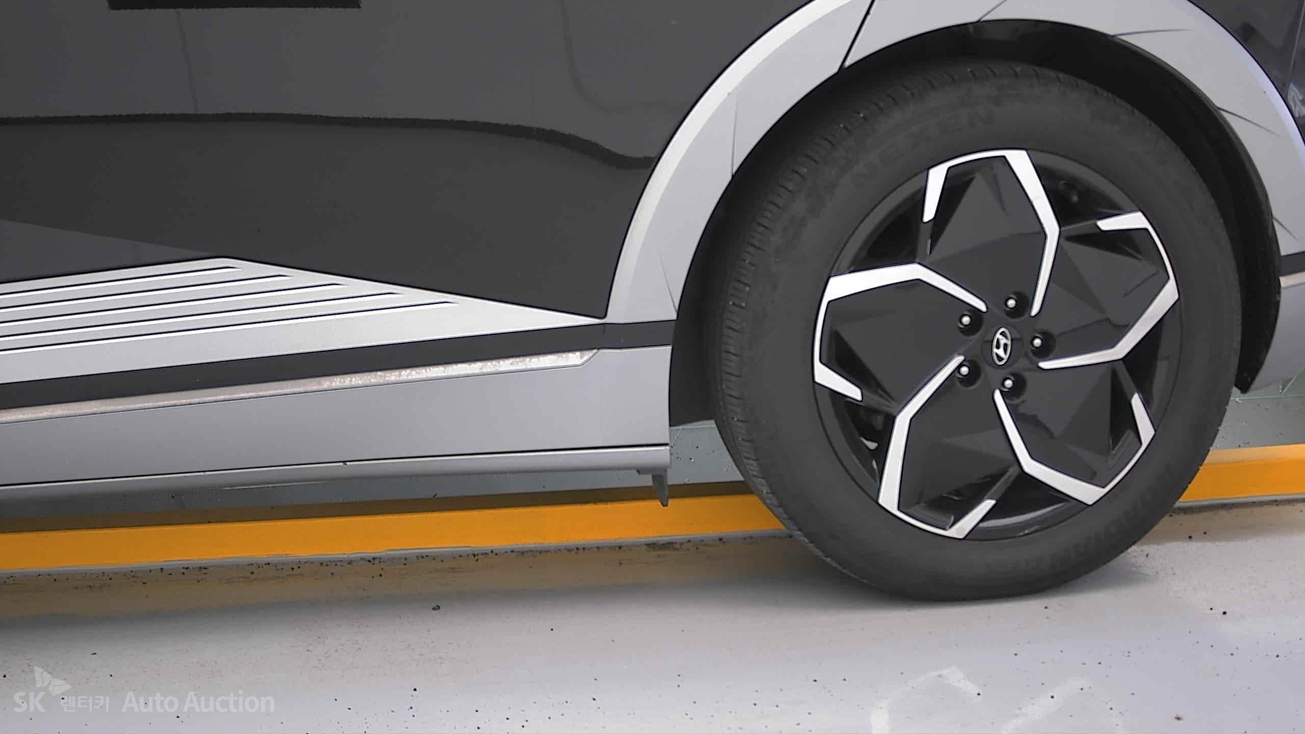 2022 - hyundai ioniq