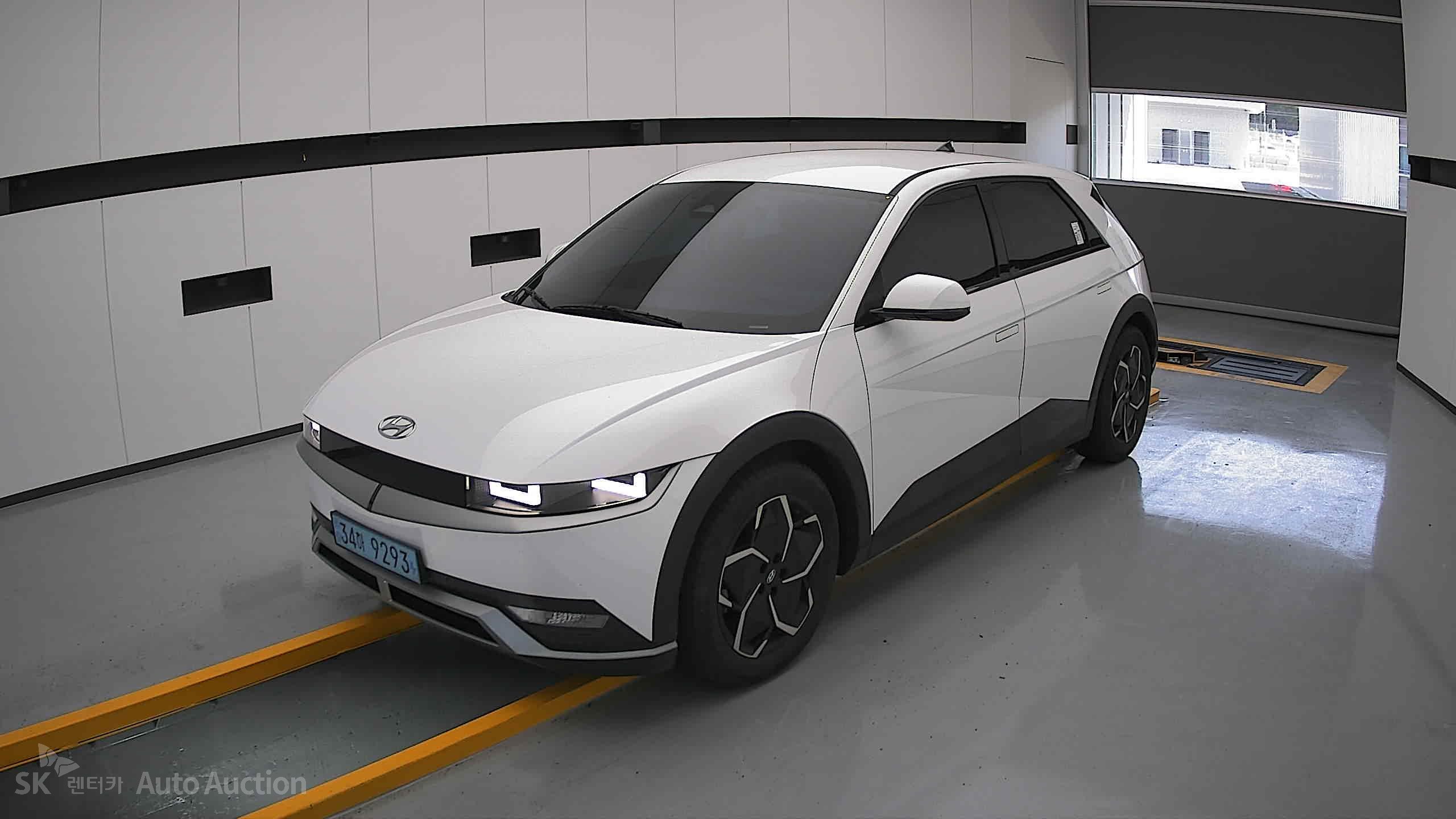 2023 - hyundai ioniq