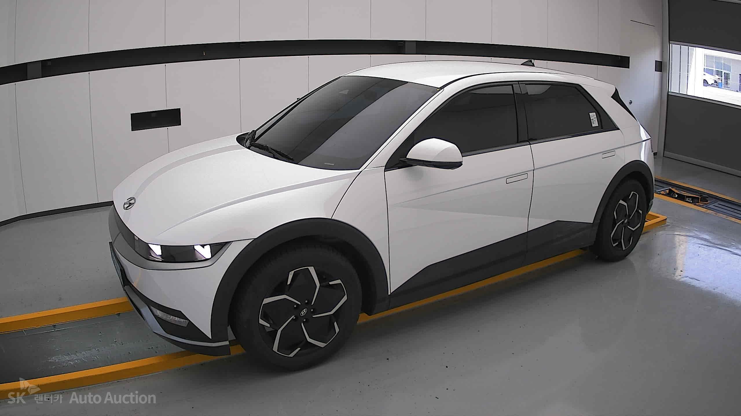 2023 - hyundai ioniq