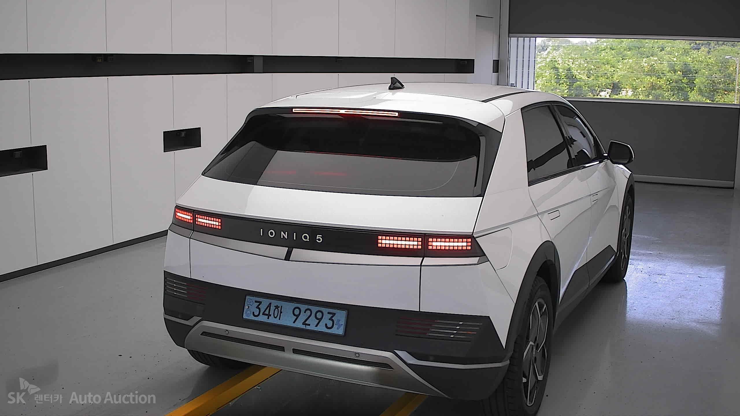 2023 - hyundai ioniq