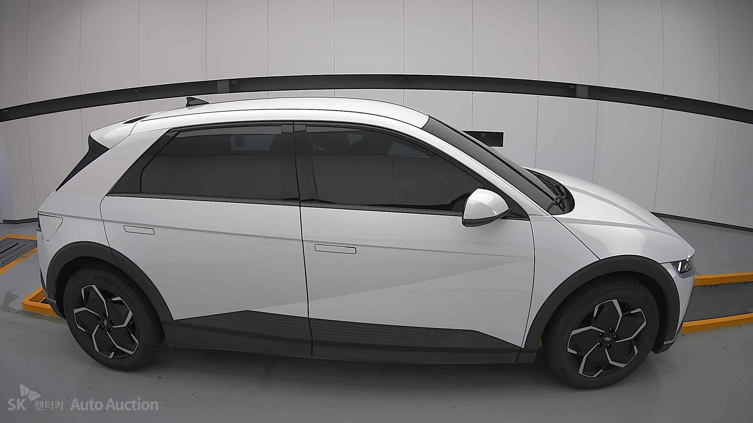 2023 - hyundai ioniq