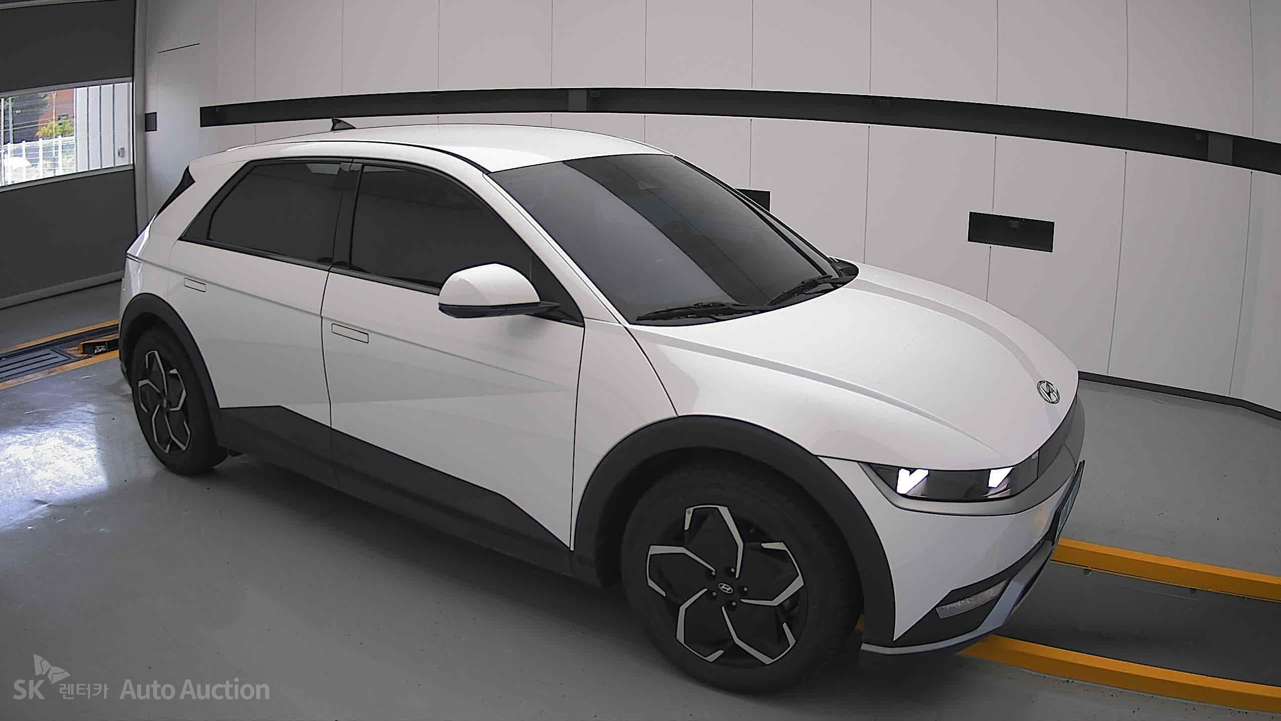 2023 - hyundai ioniq