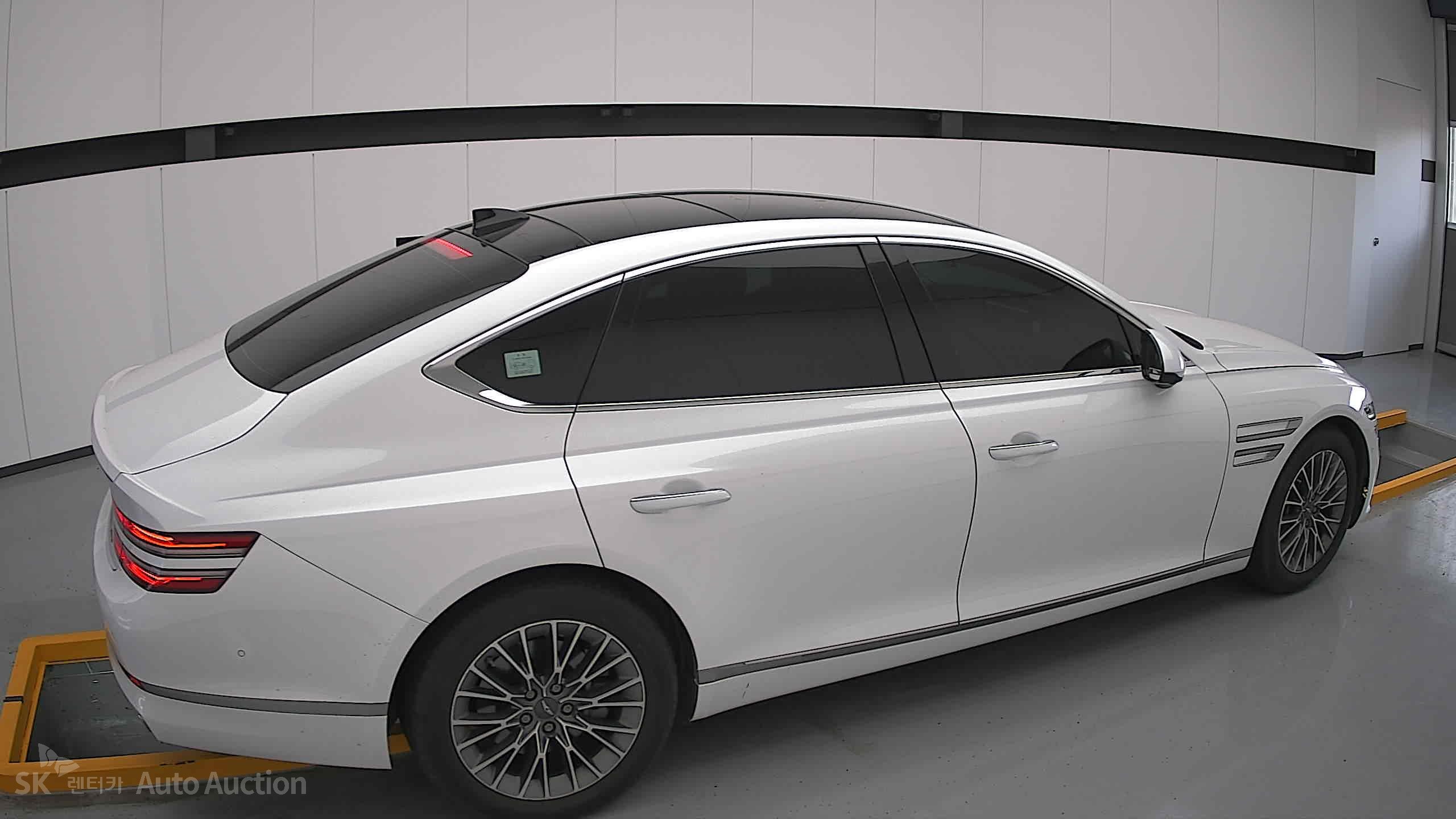2022 - genesis g80