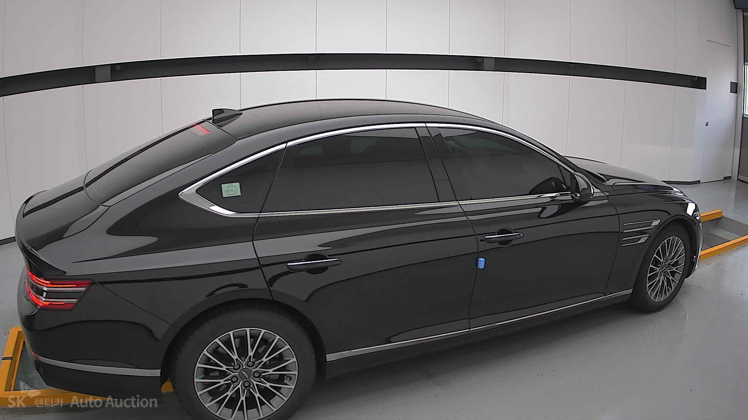 2022 - genesis g80