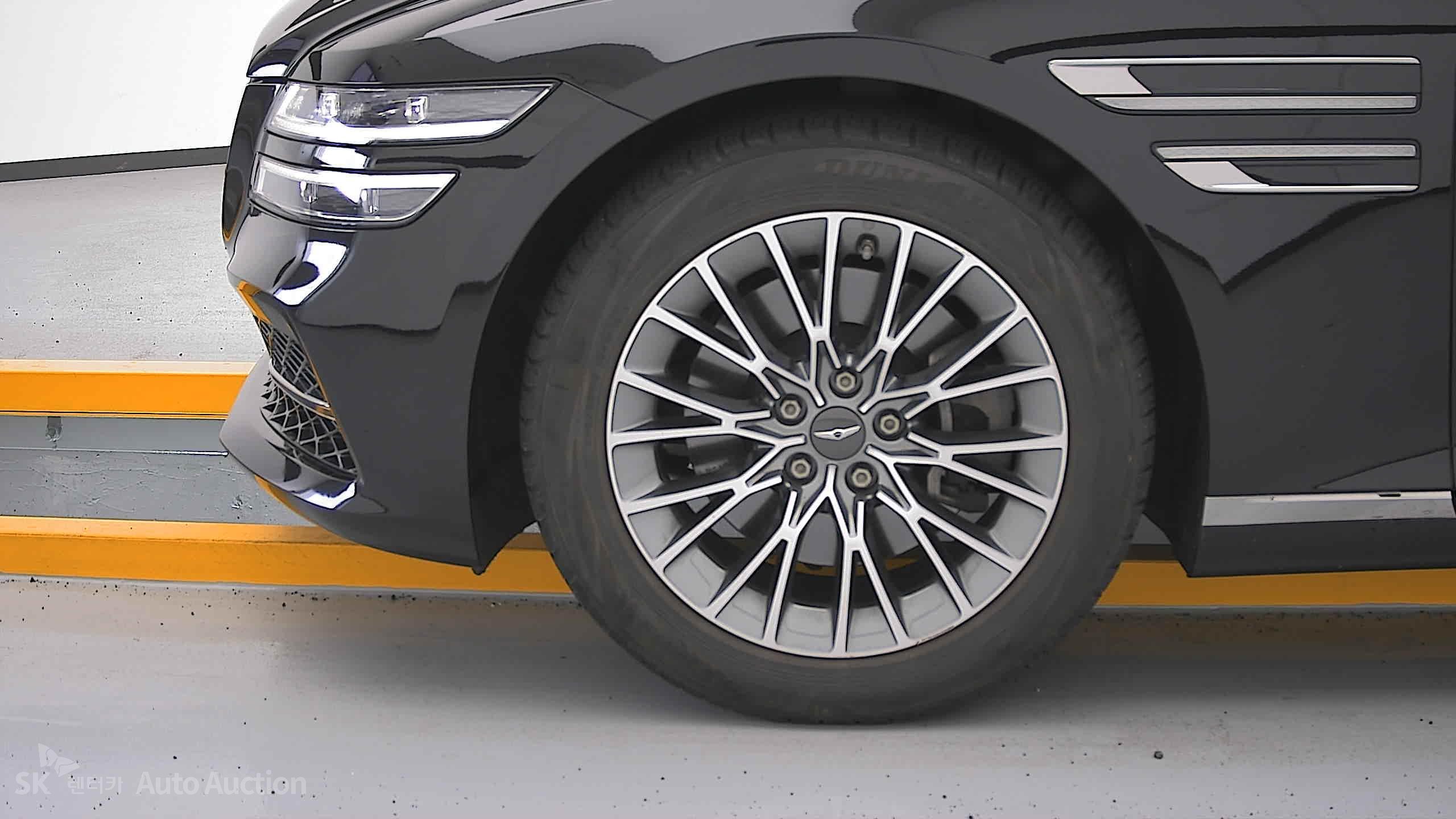2022 - genesis g80