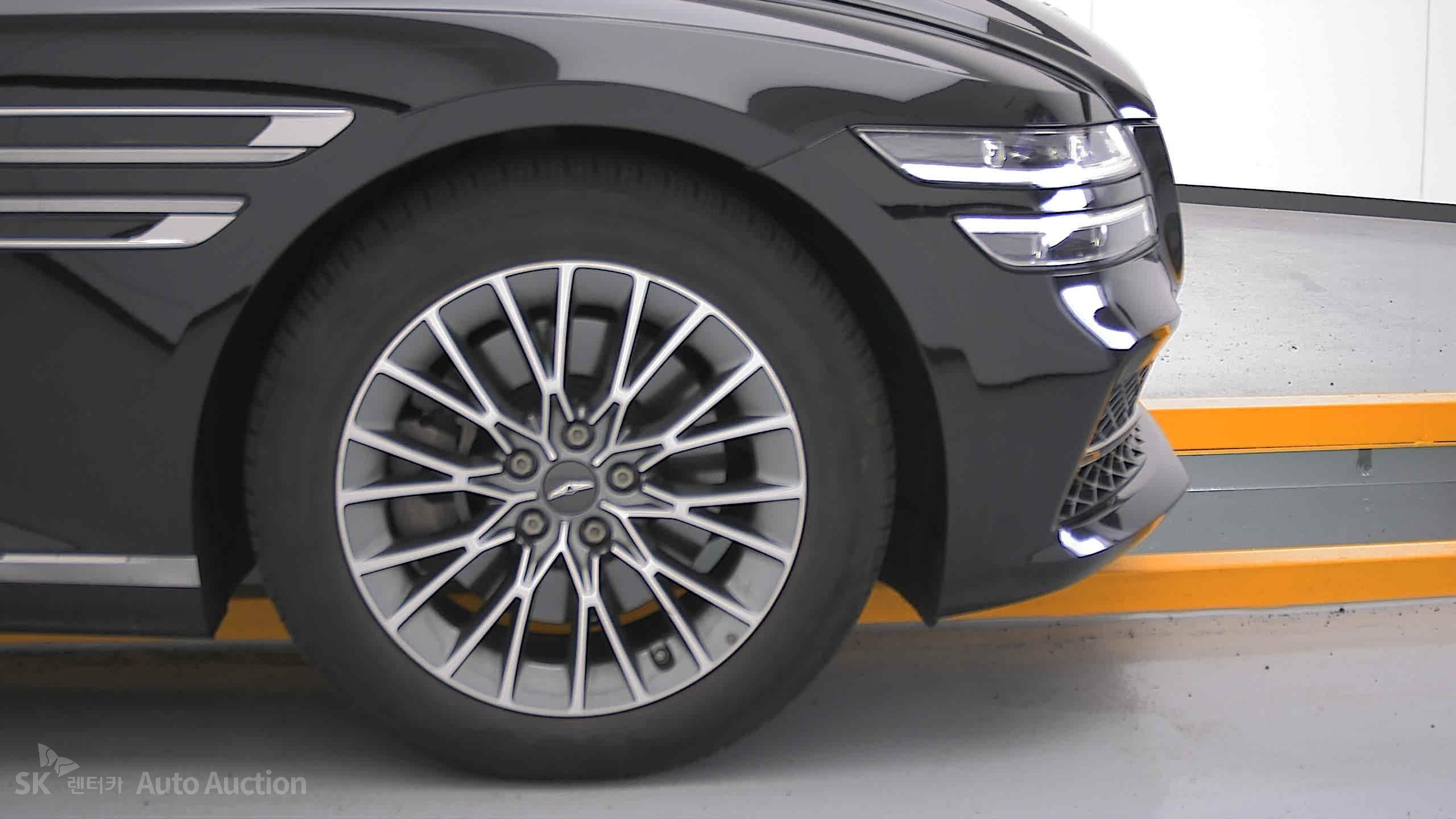 2022 - genesis g80