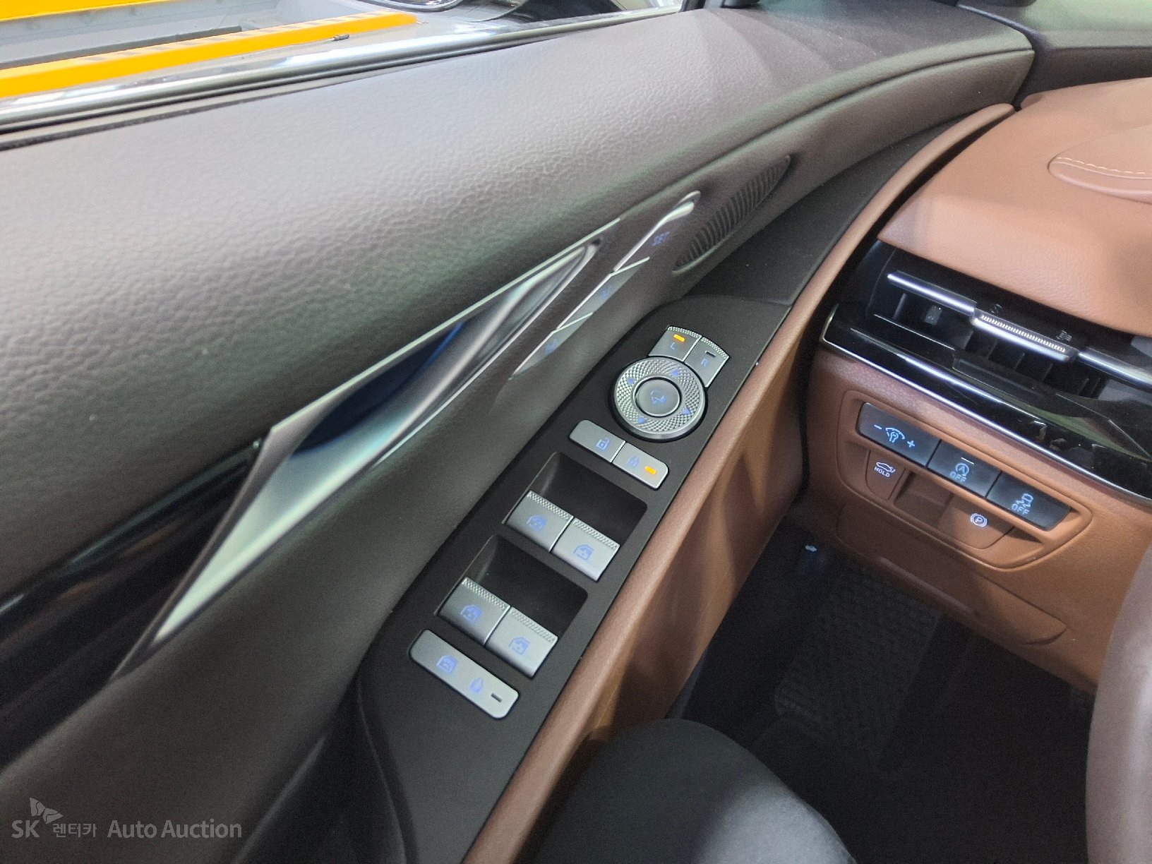 2022 - genesis g80