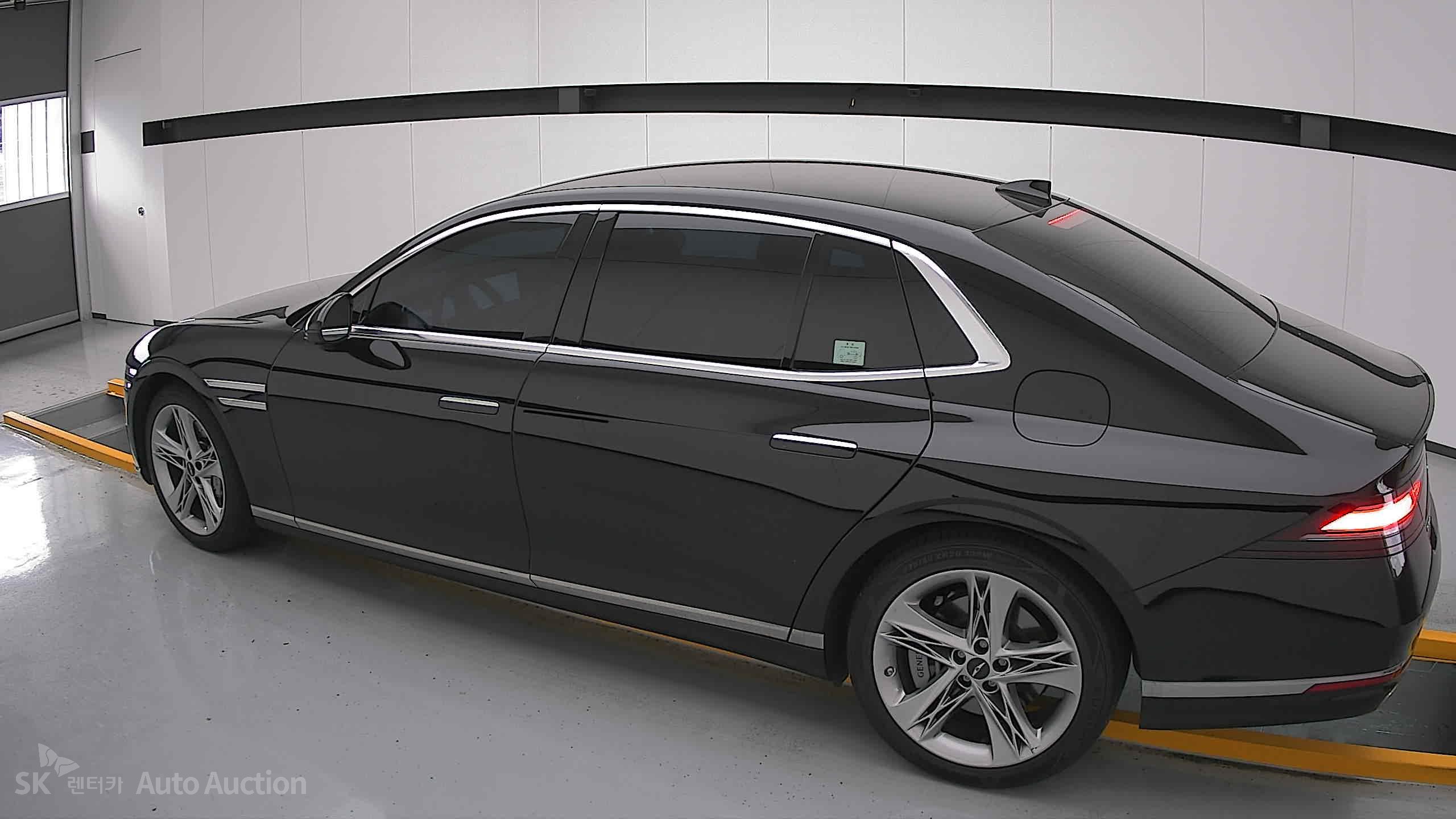 2022 - genesis g90