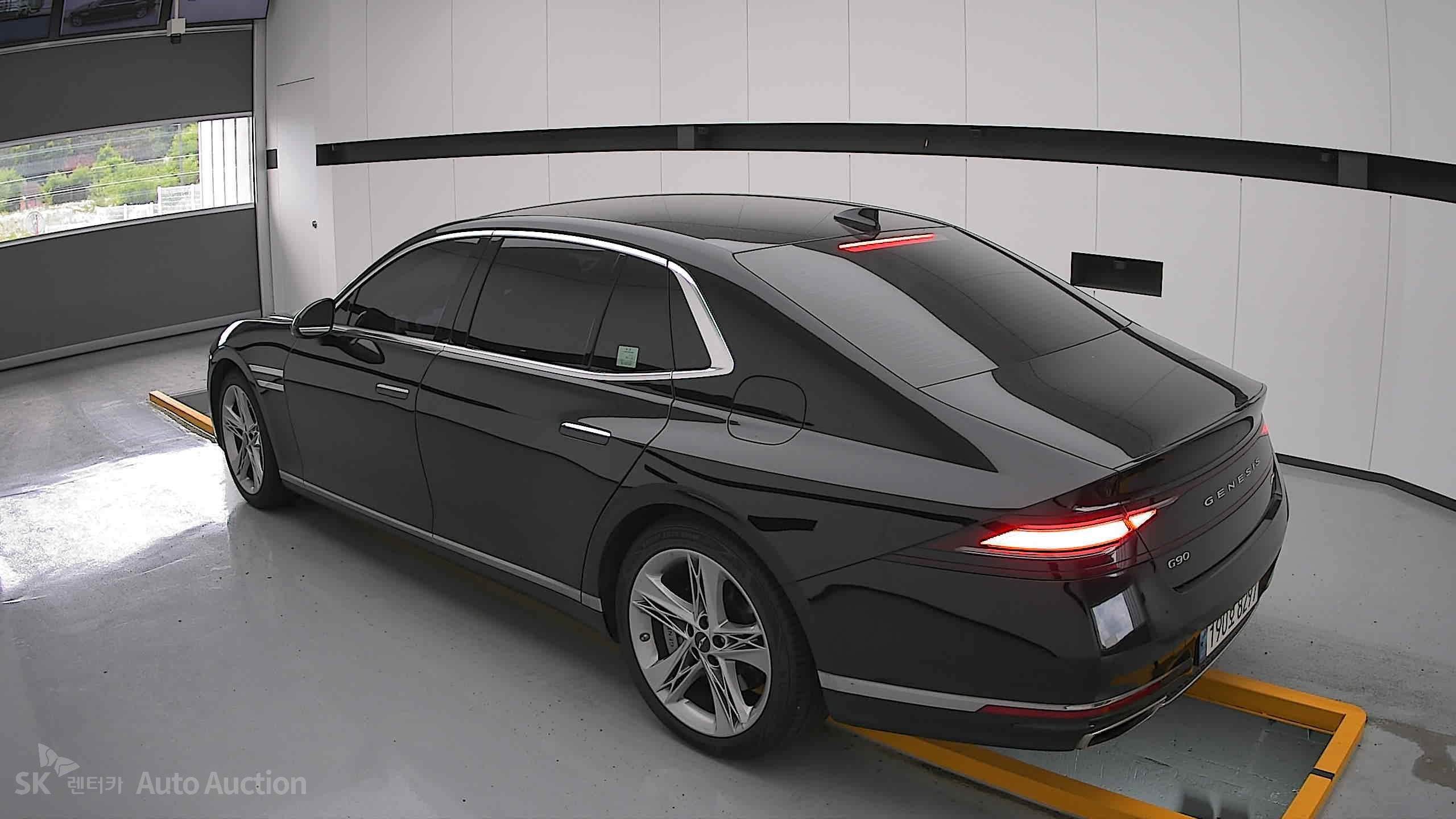 2022 - genesis g90