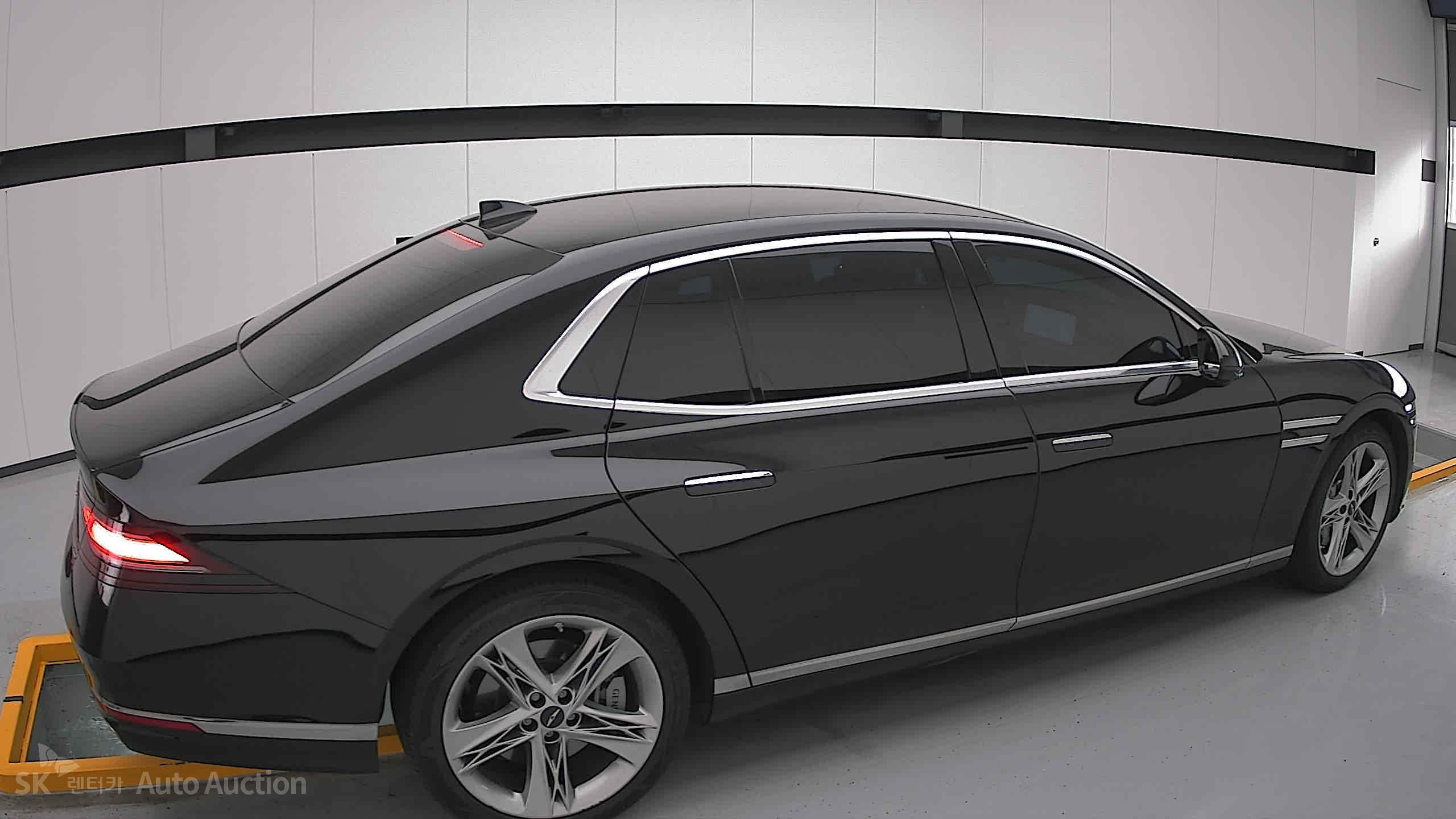 2022 - genesis g90