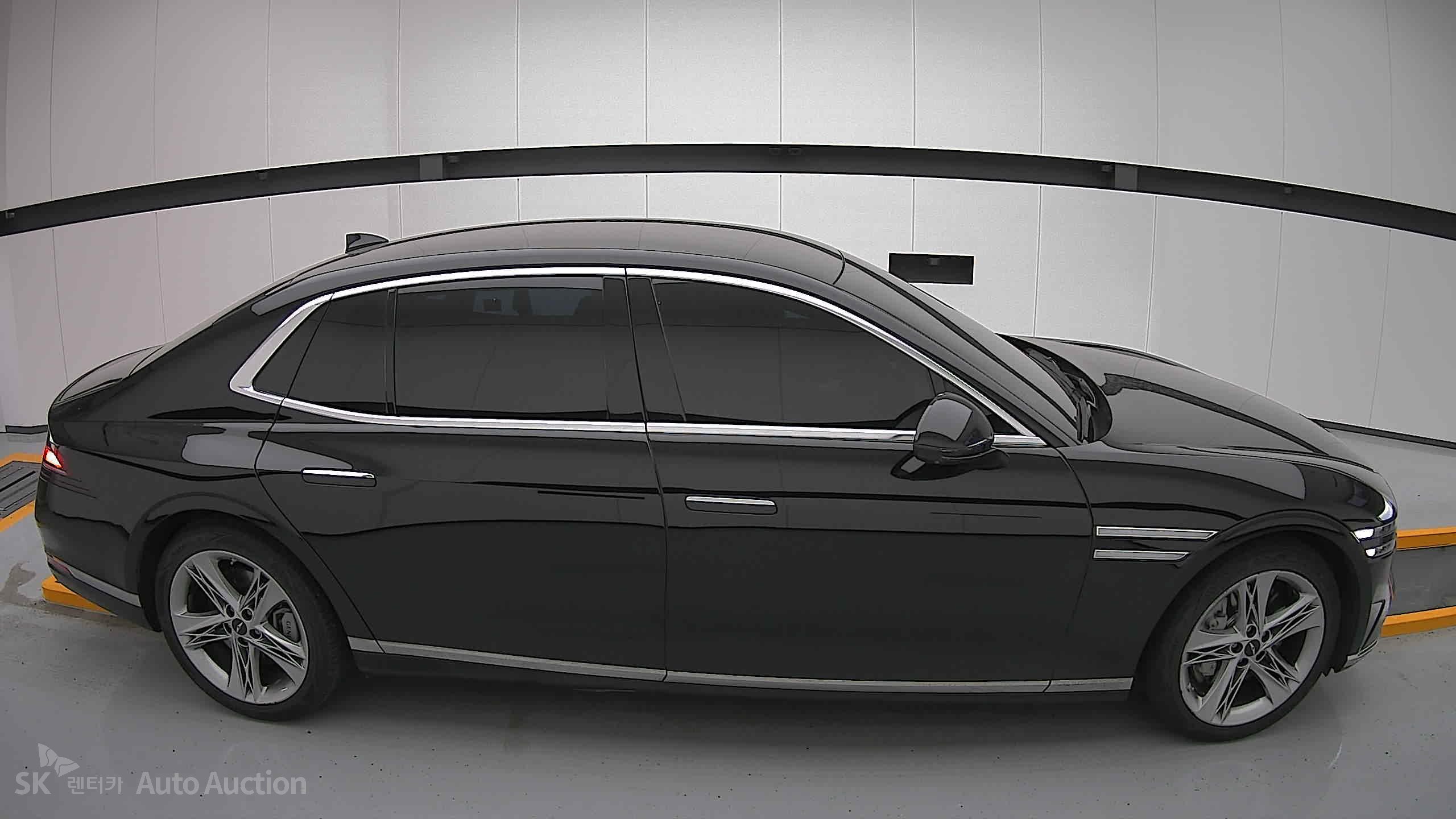 2022 - genesis g90