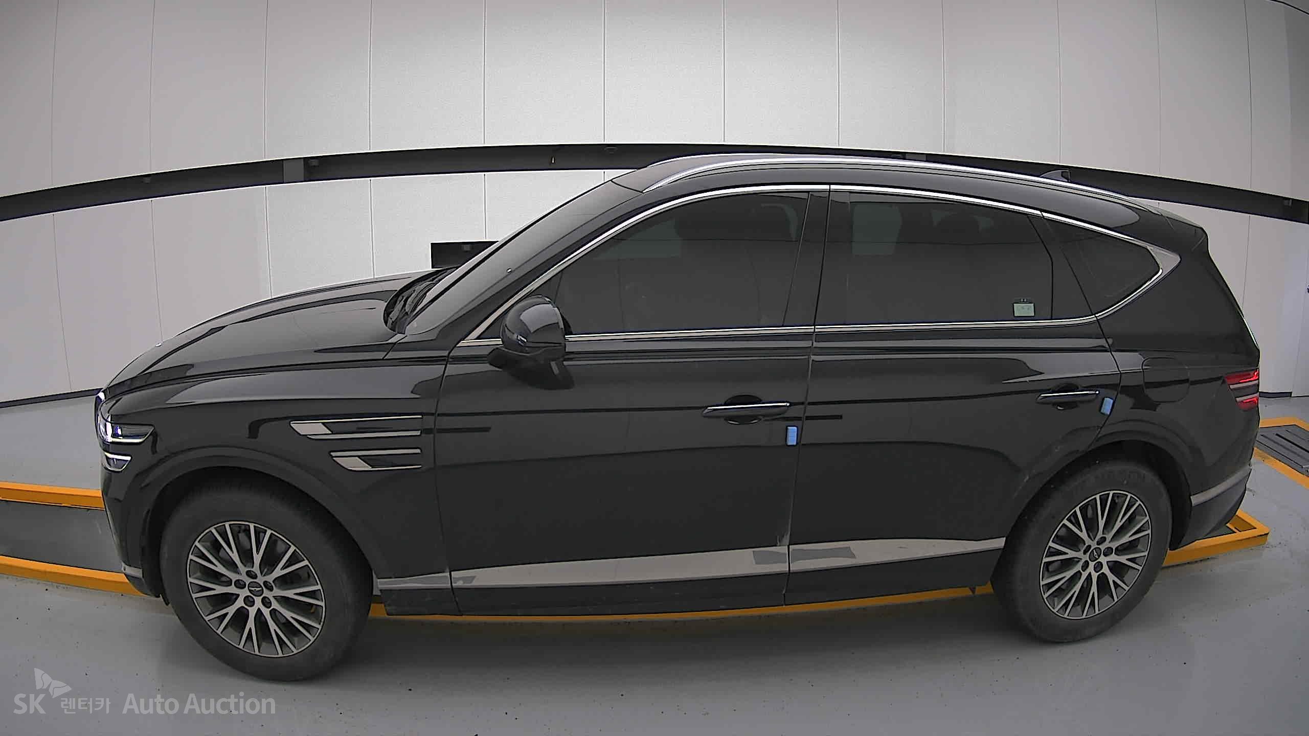 2022 - genesis gv80