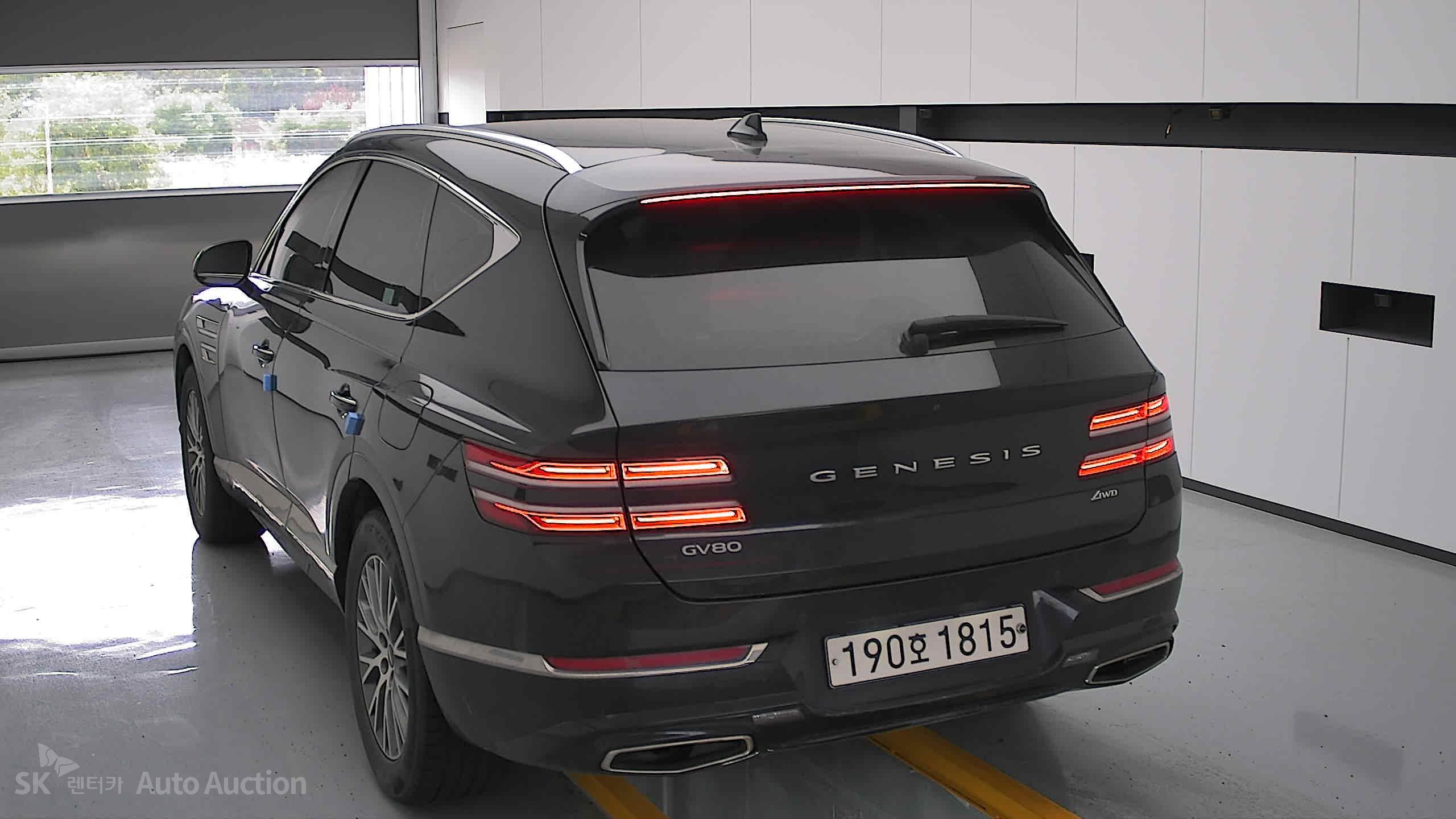 2022 - genesis gv80
