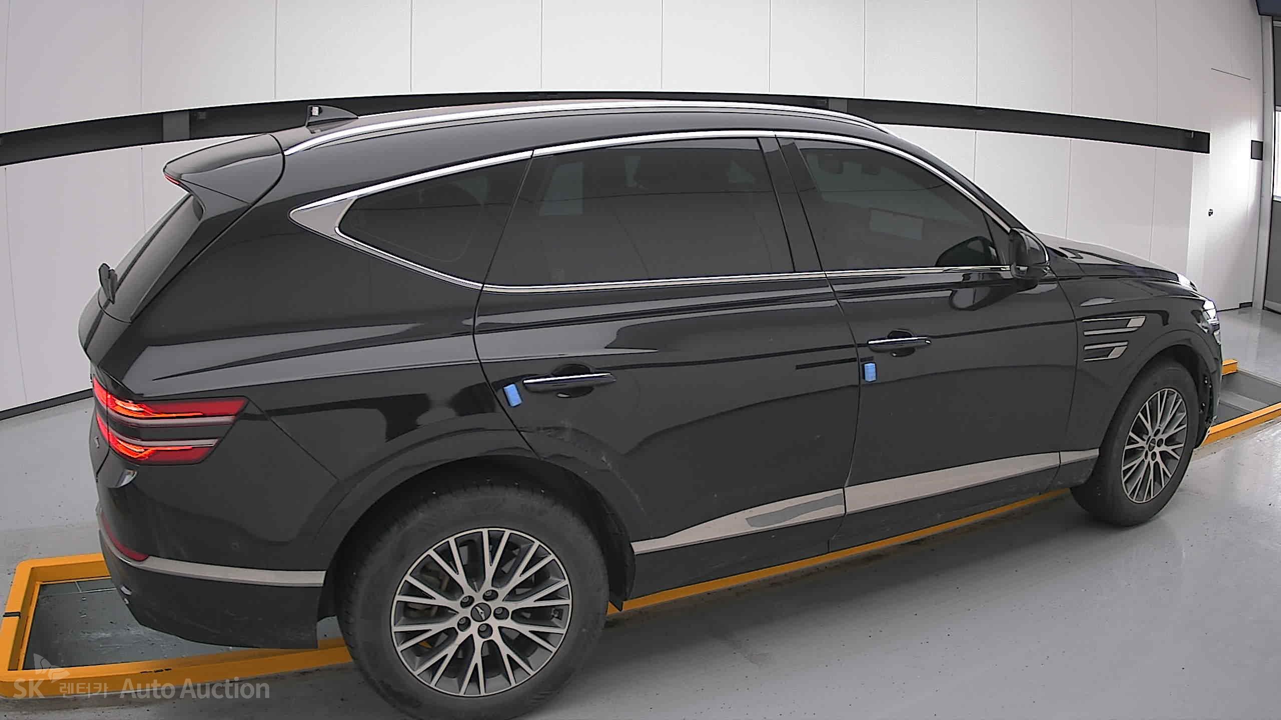 2022 - genesis gv80
