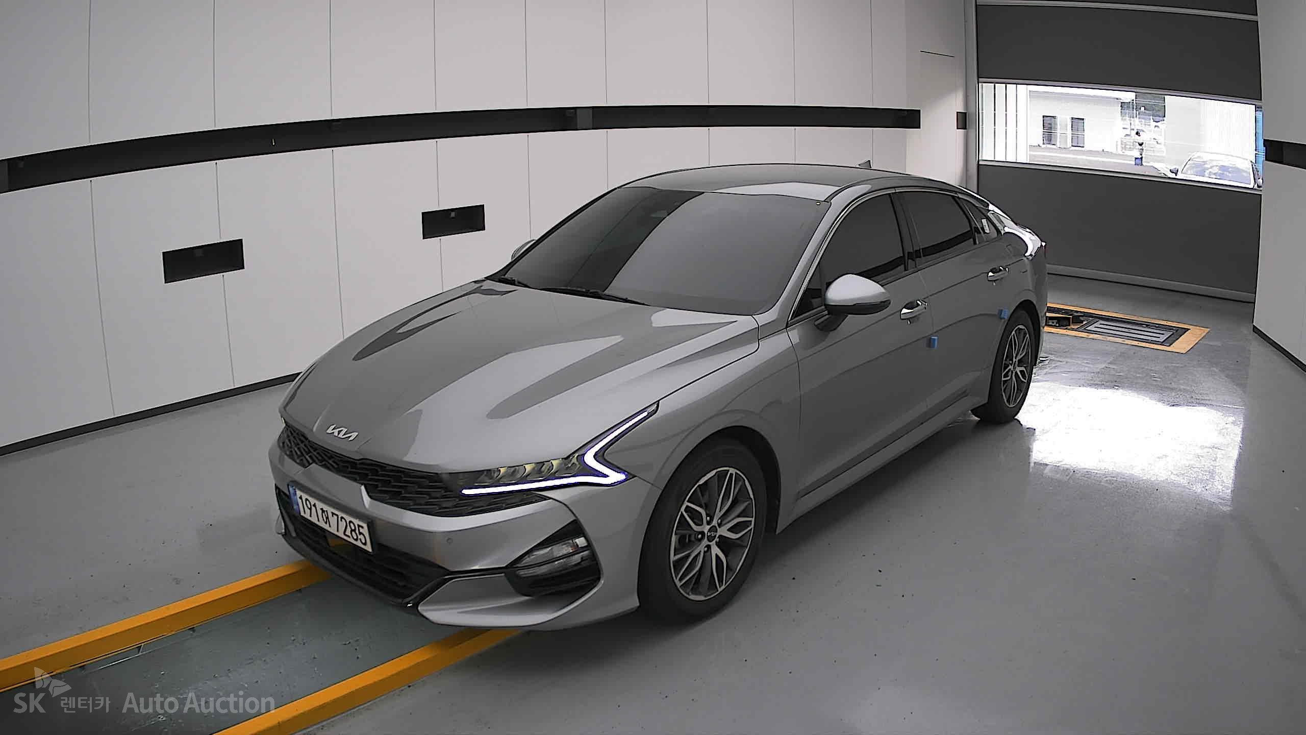 2023 - kia k5
