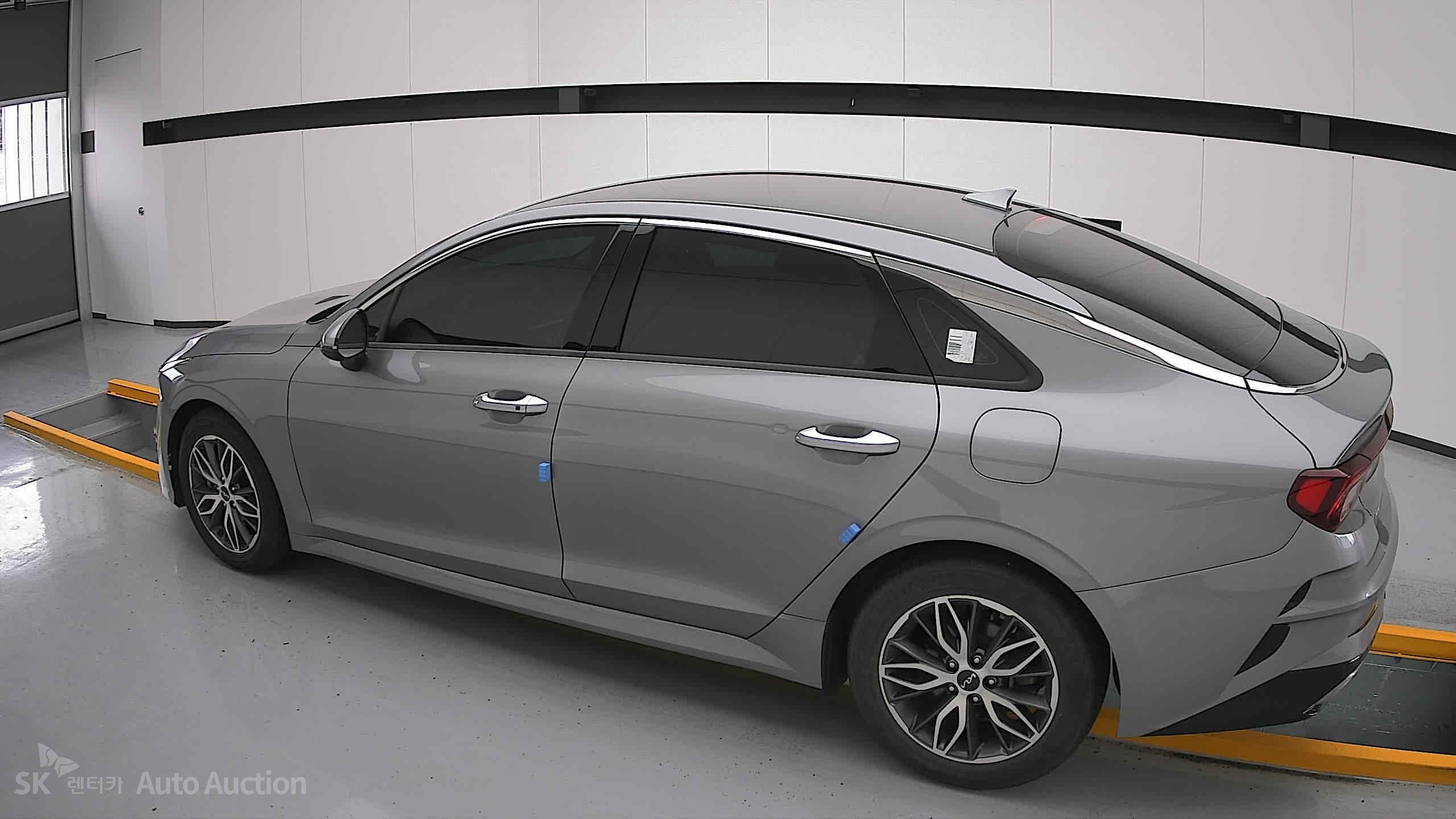 2023 - kia k5