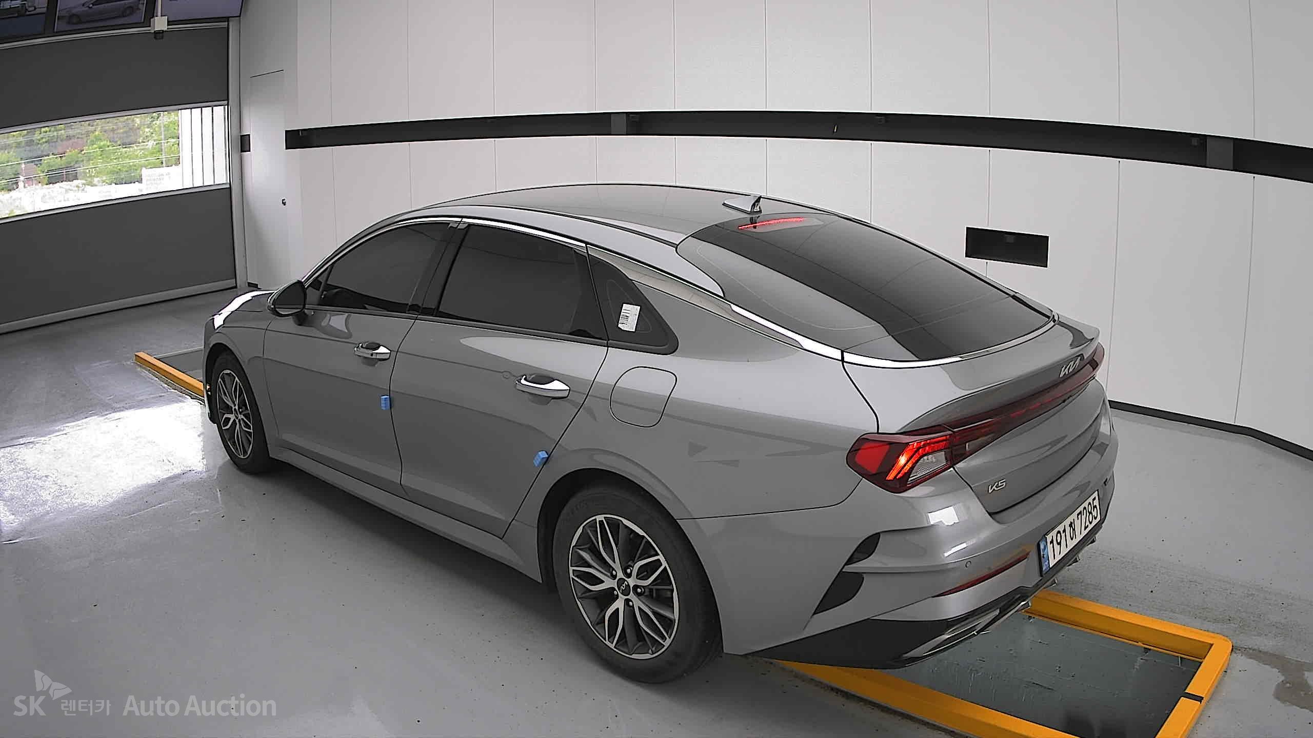 2023 - kia k5