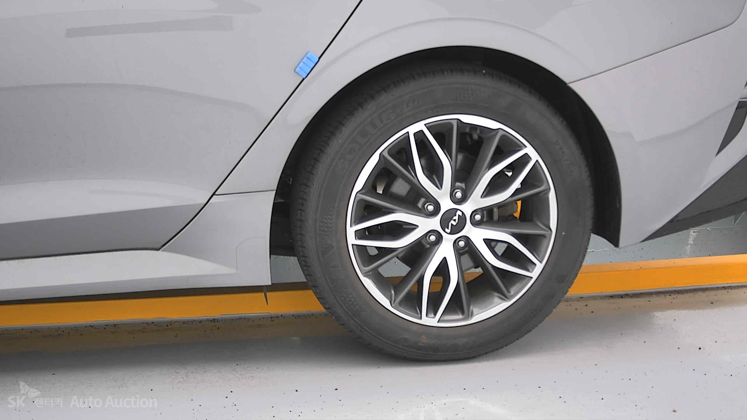 2023 - kia k5