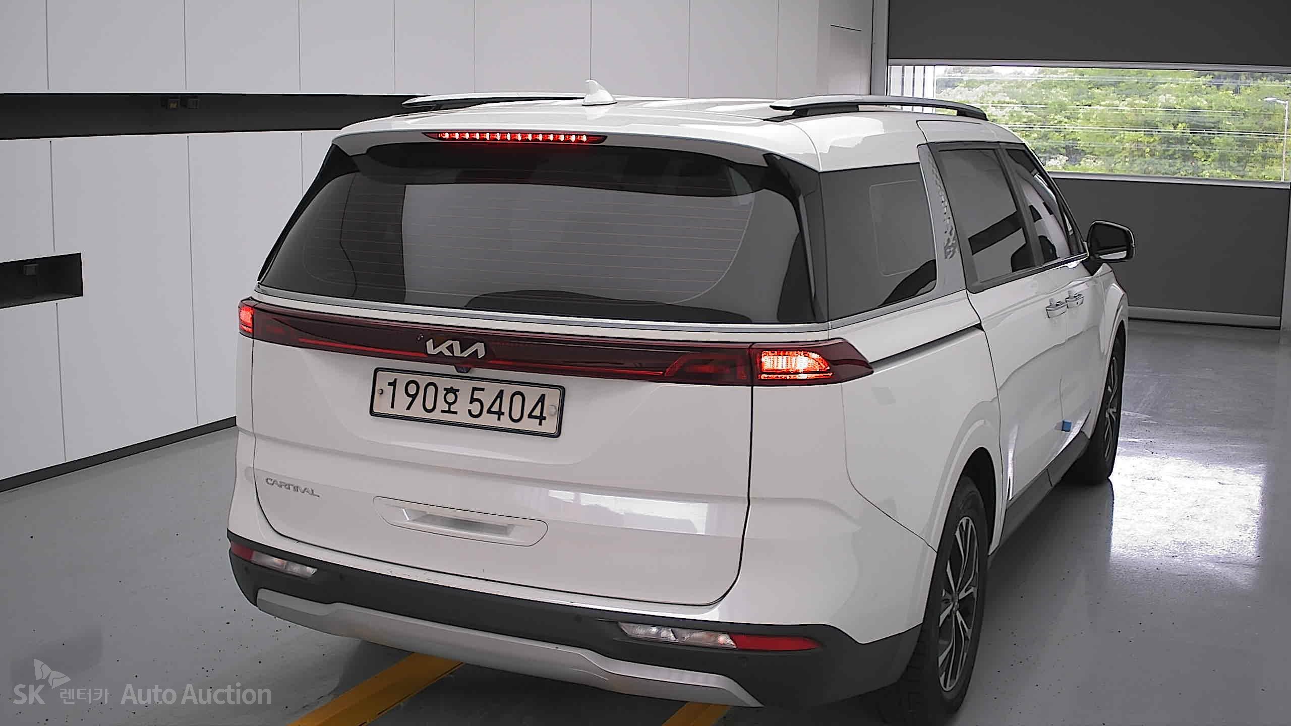 2023 - kia carnival