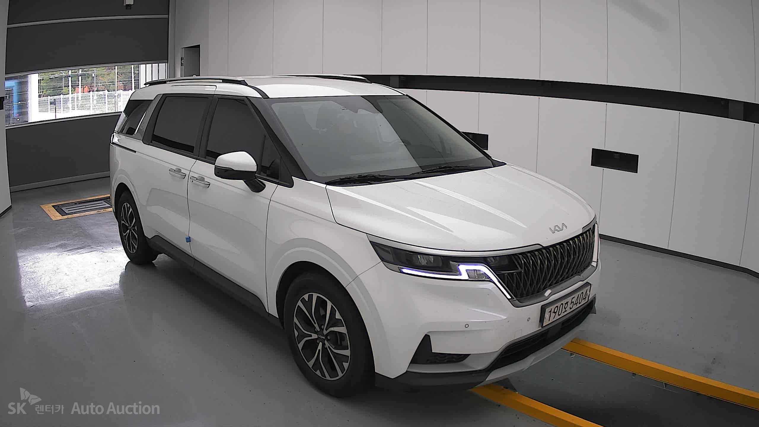 2023 - kia carnival