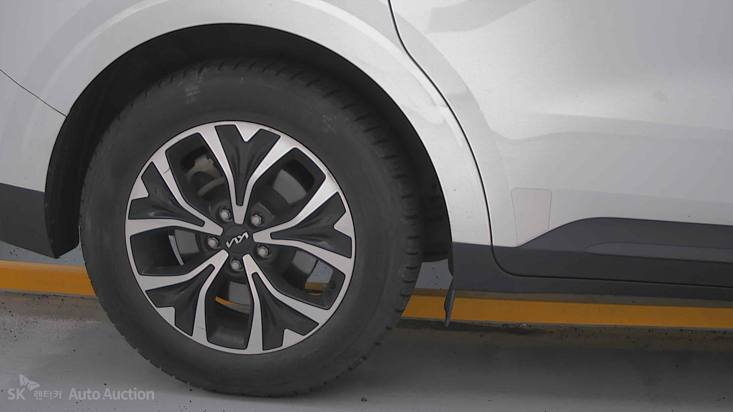 2023 - kia carnival