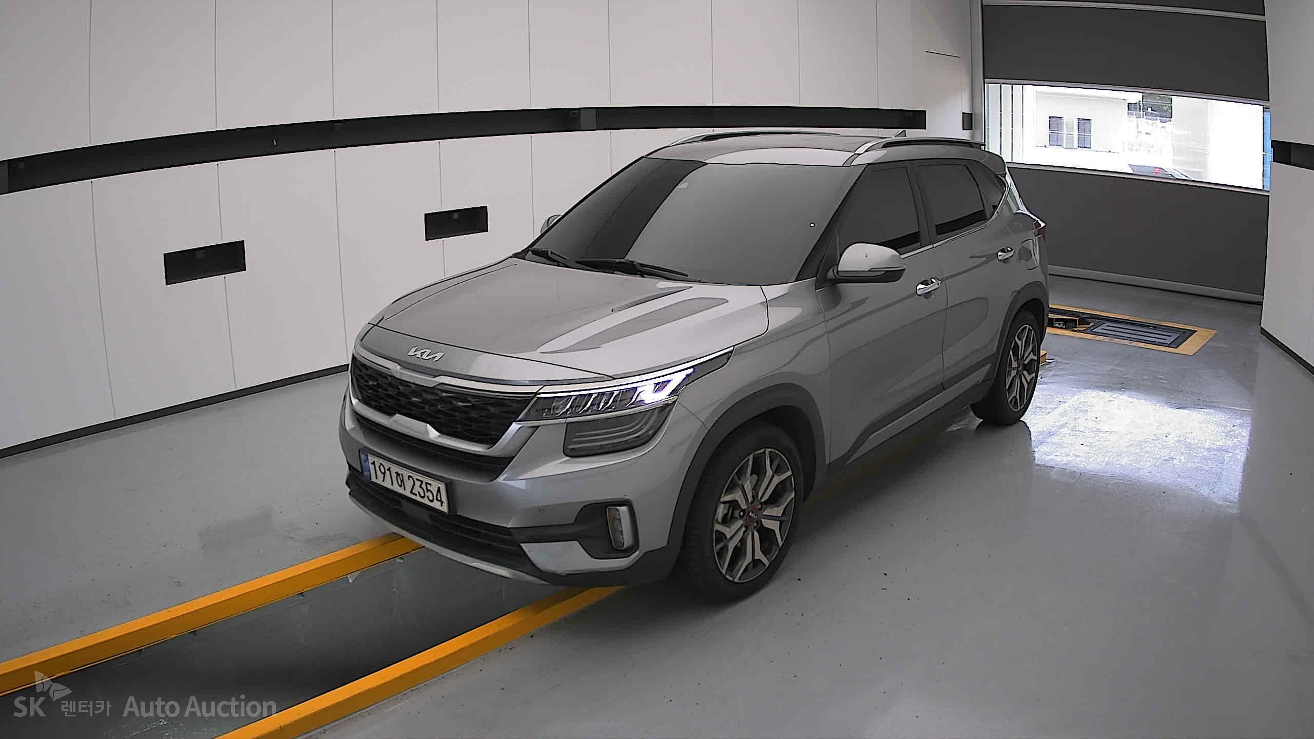 2023 - kia seltos