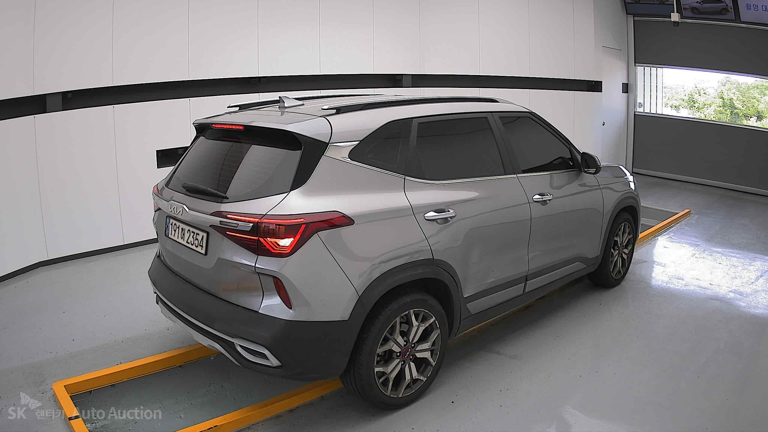 2023 - kia seltos