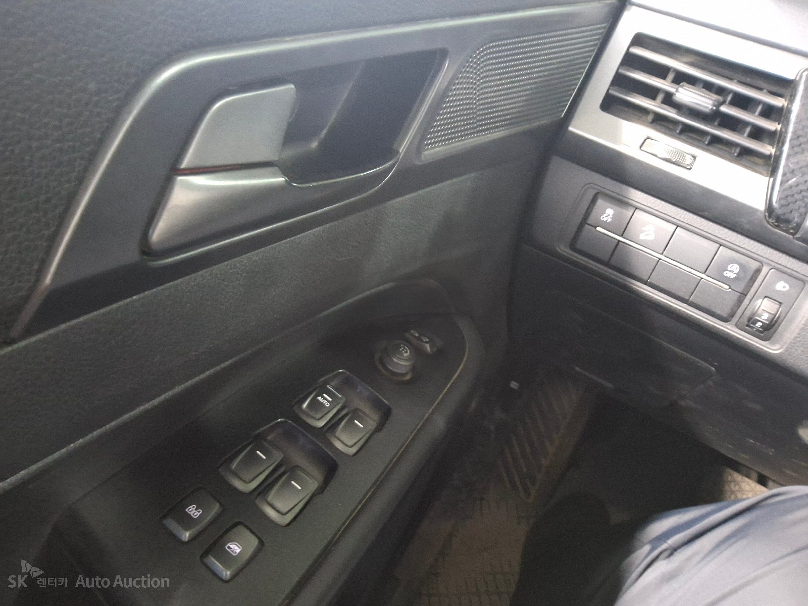 2022 - kg mobility (ssangyong) rexton