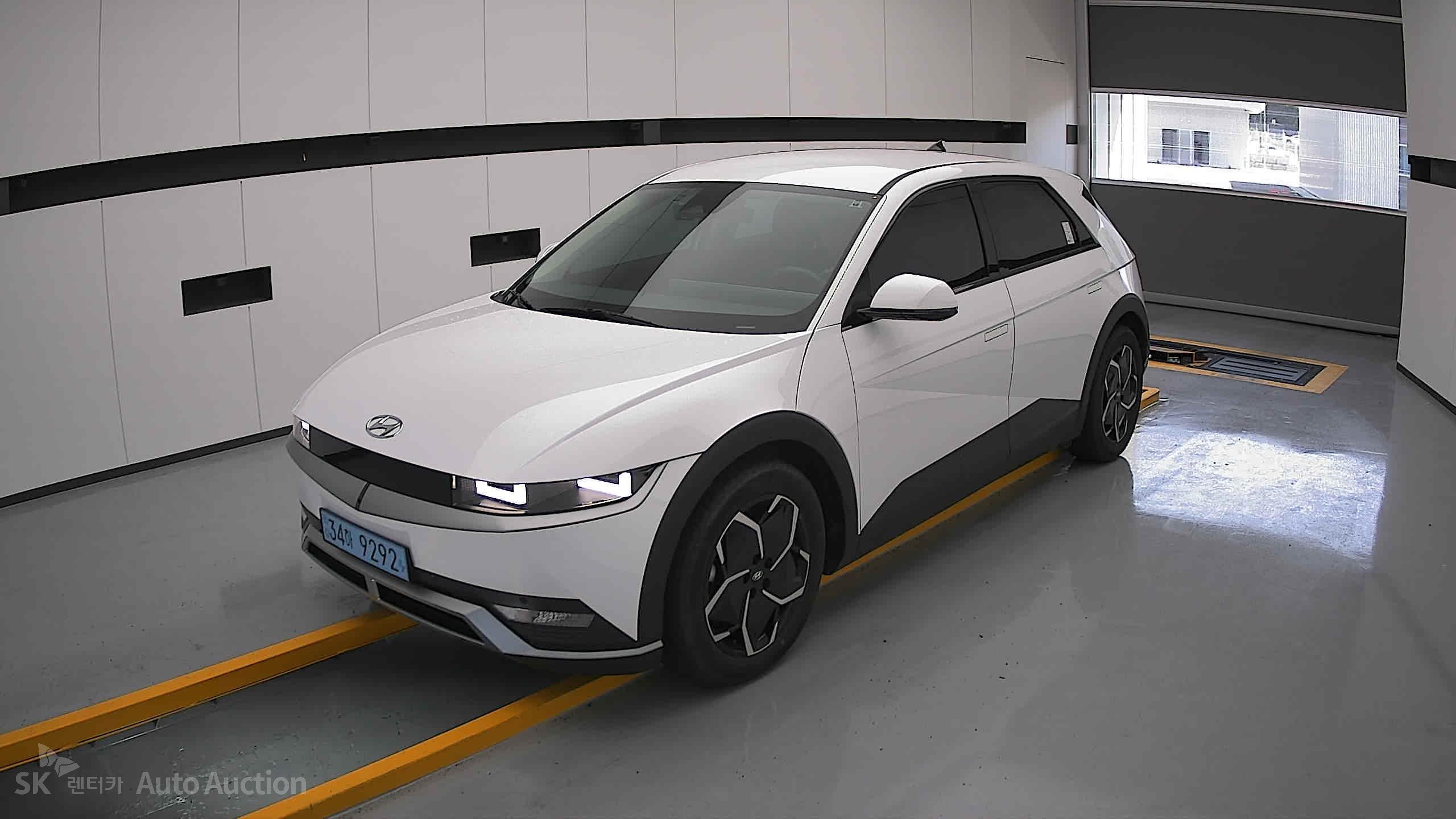 2023 - hyundai ioniq