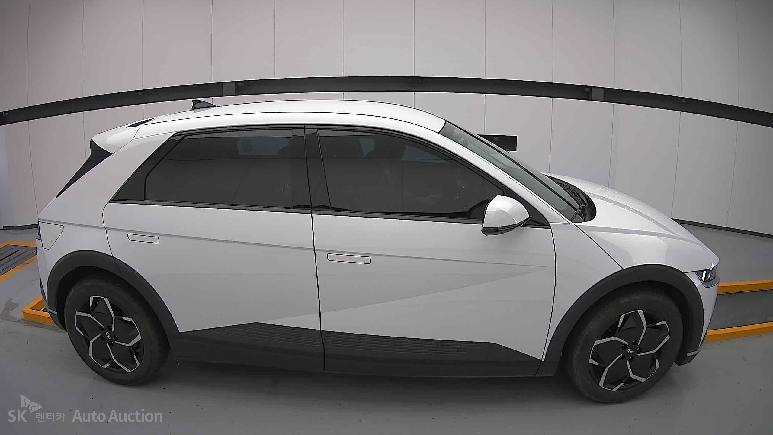 2023 - hyundai ioniq