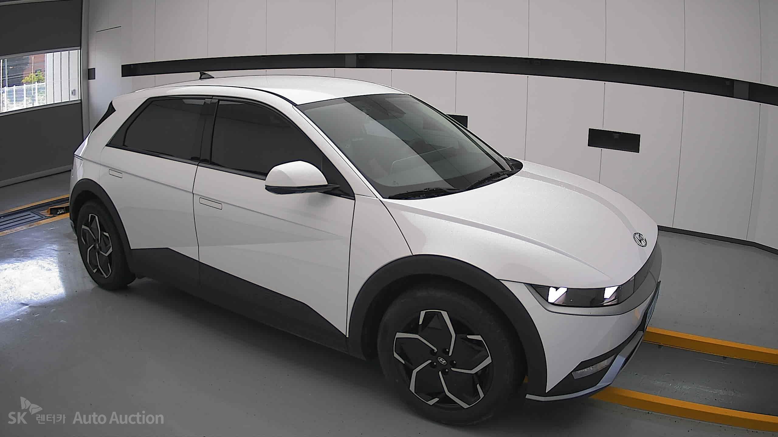 2023 - hyundai ioniq