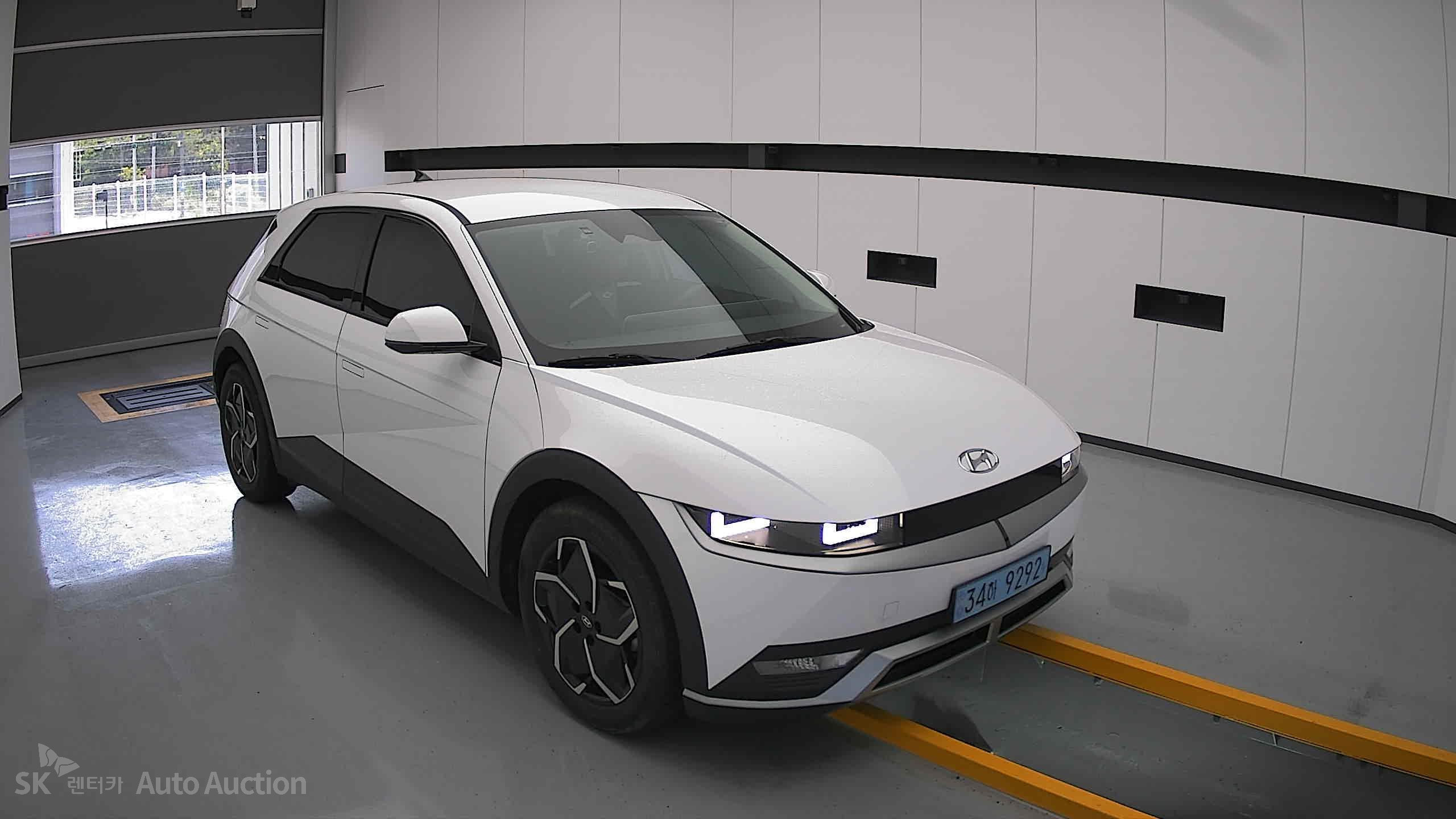 2023 - hyundai ioniq