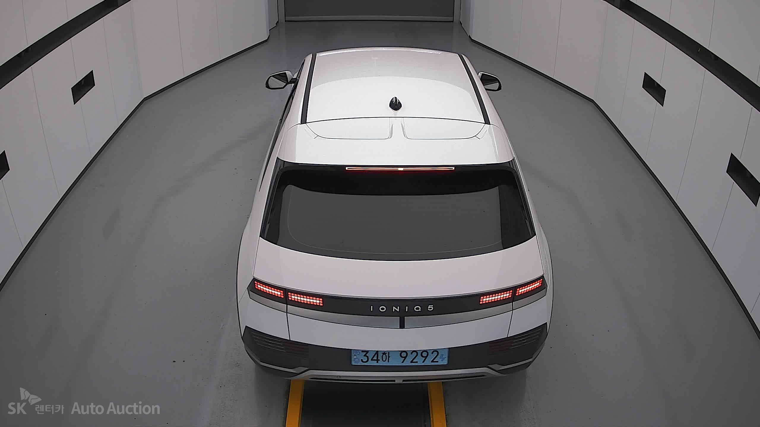 2023 - hyundai ioniq