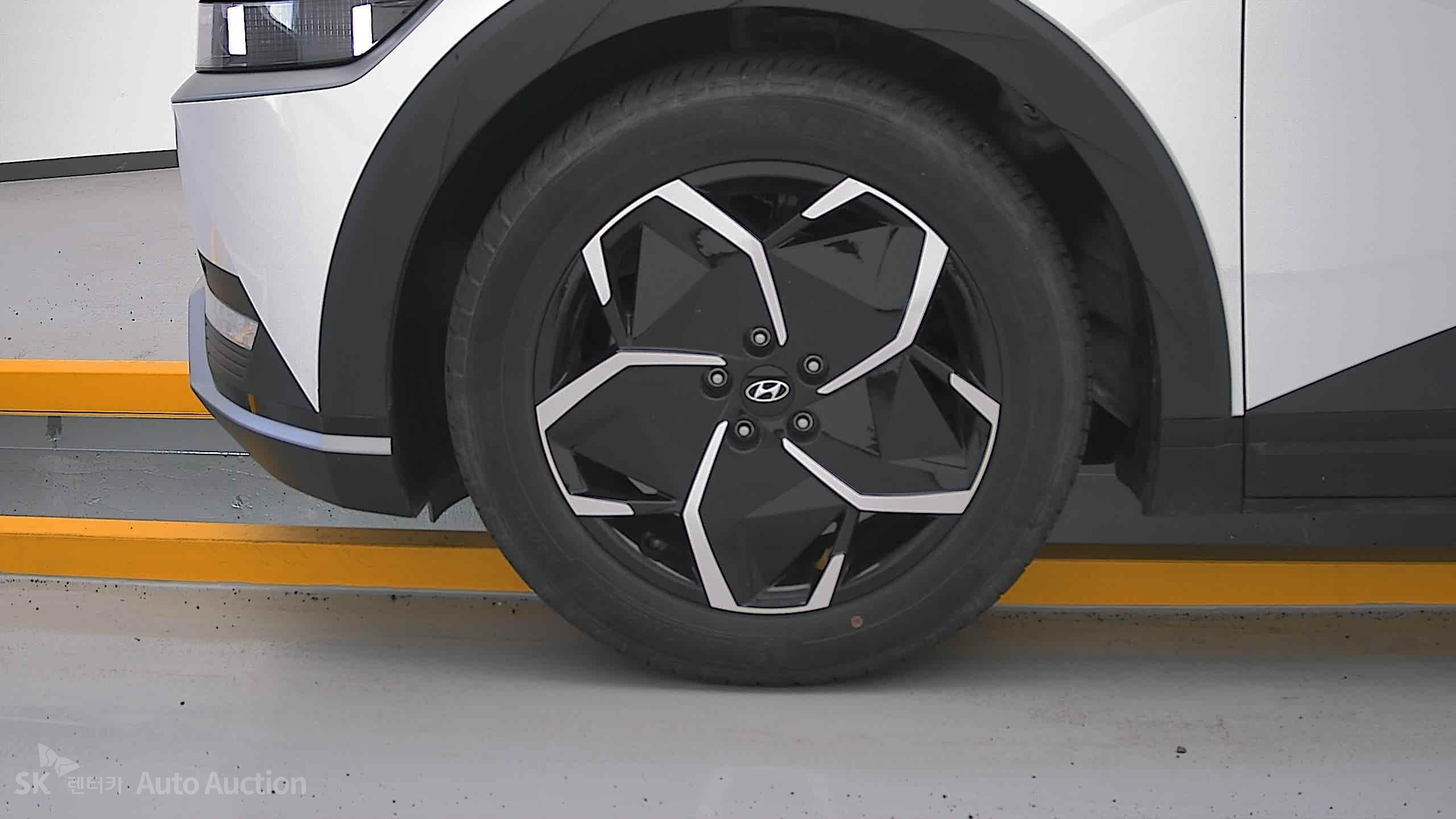2023 - hyundai ioniq