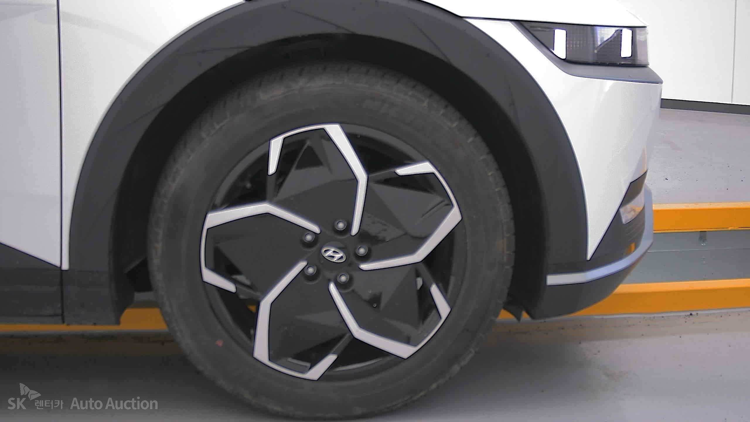 2023 - hyundai ioniq