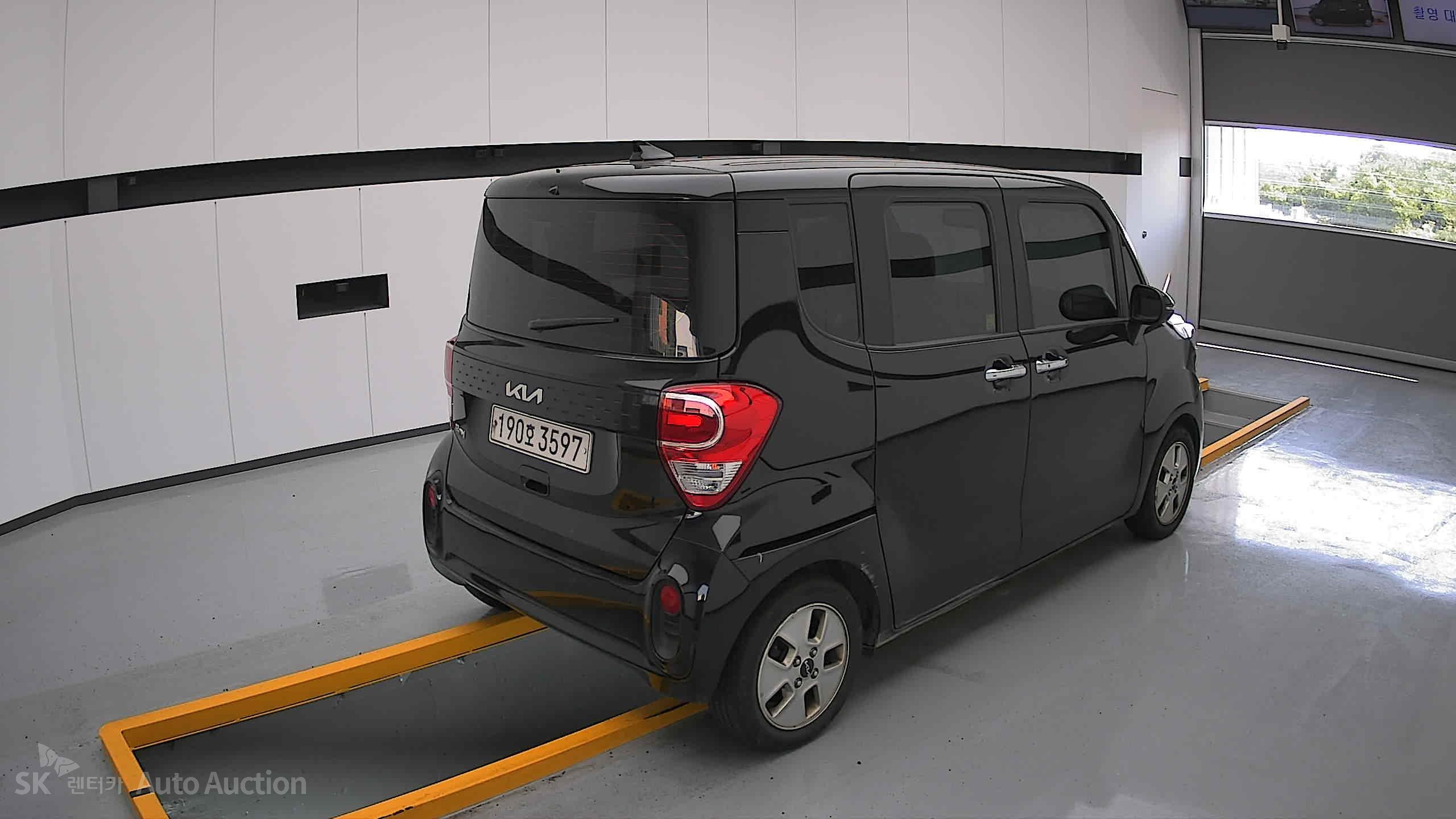2022 - kia ray