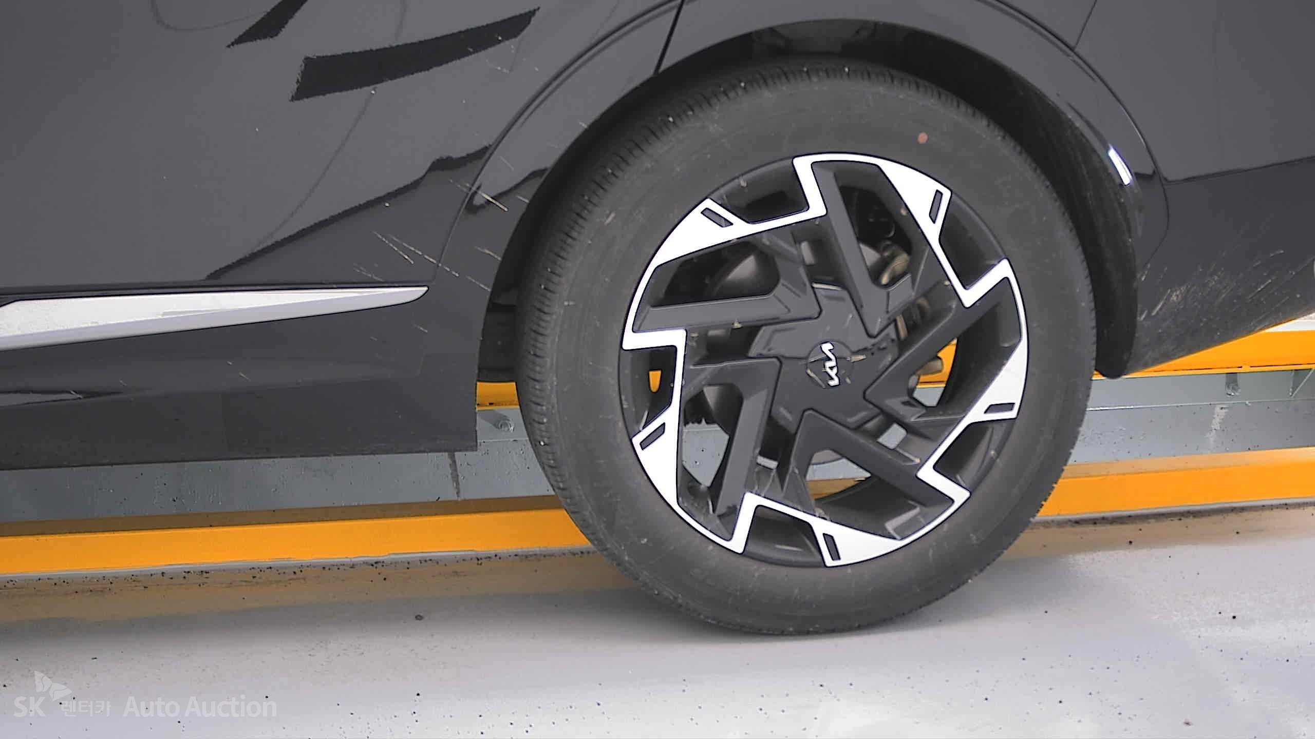 2022 - kia sportage