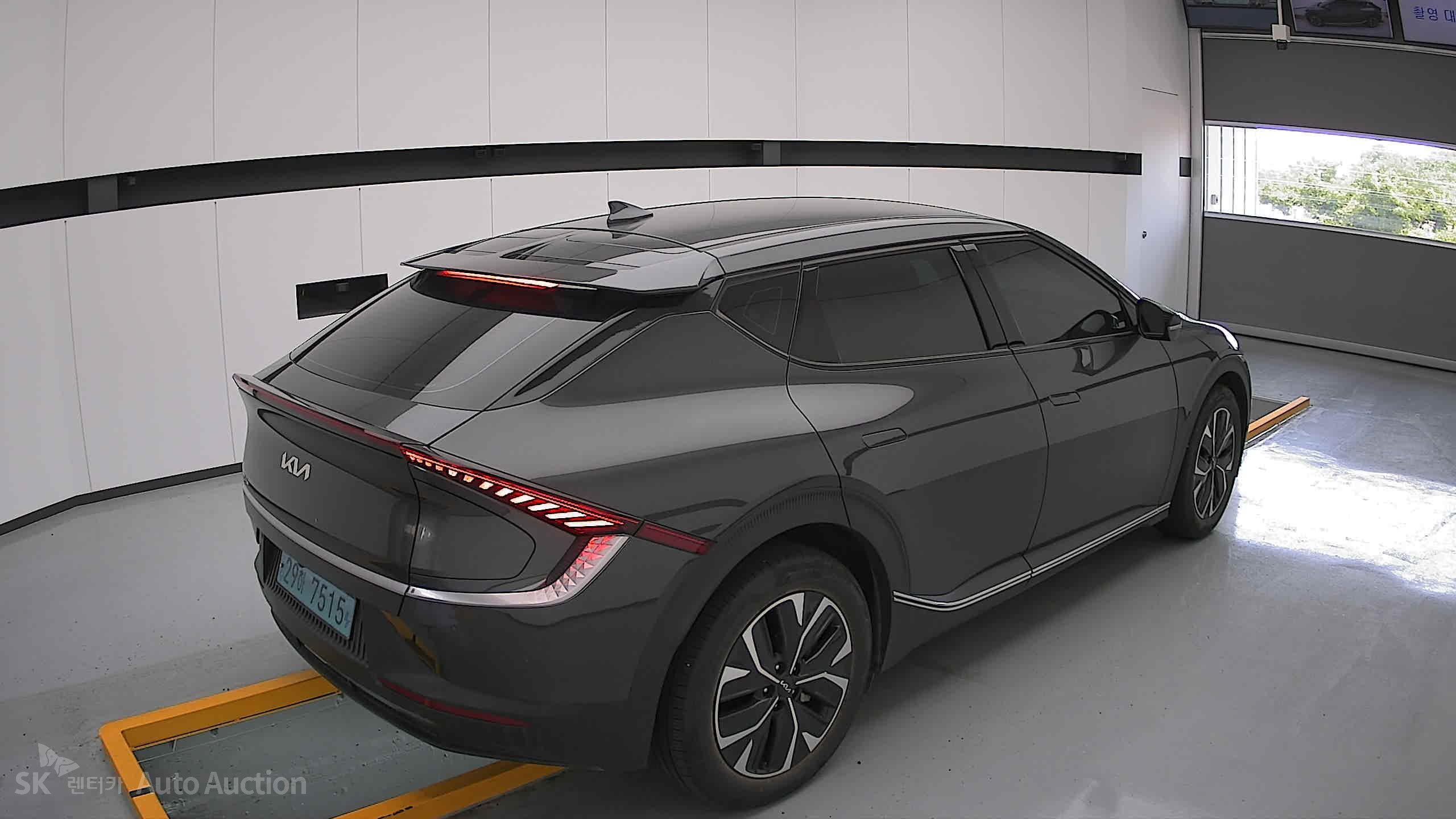 2022 - kia ev6