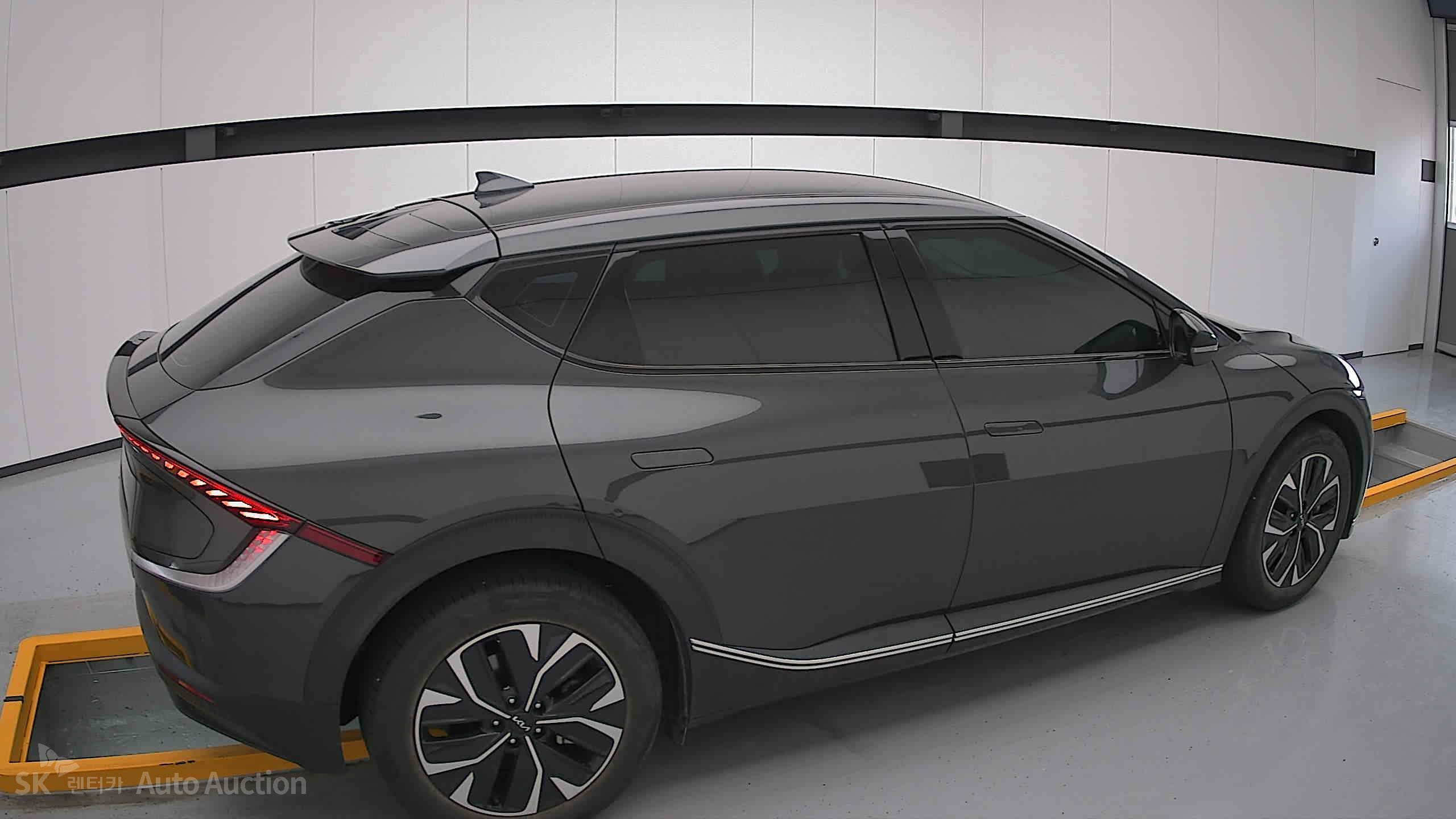 2022 - kia ev6