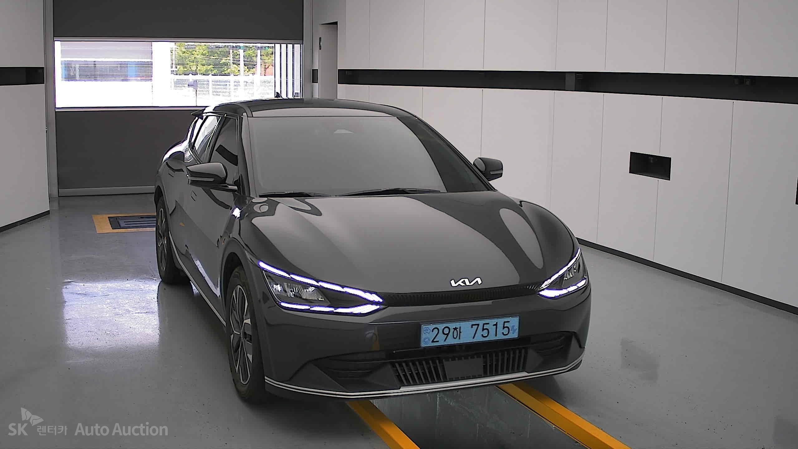 2022 - kia ev6