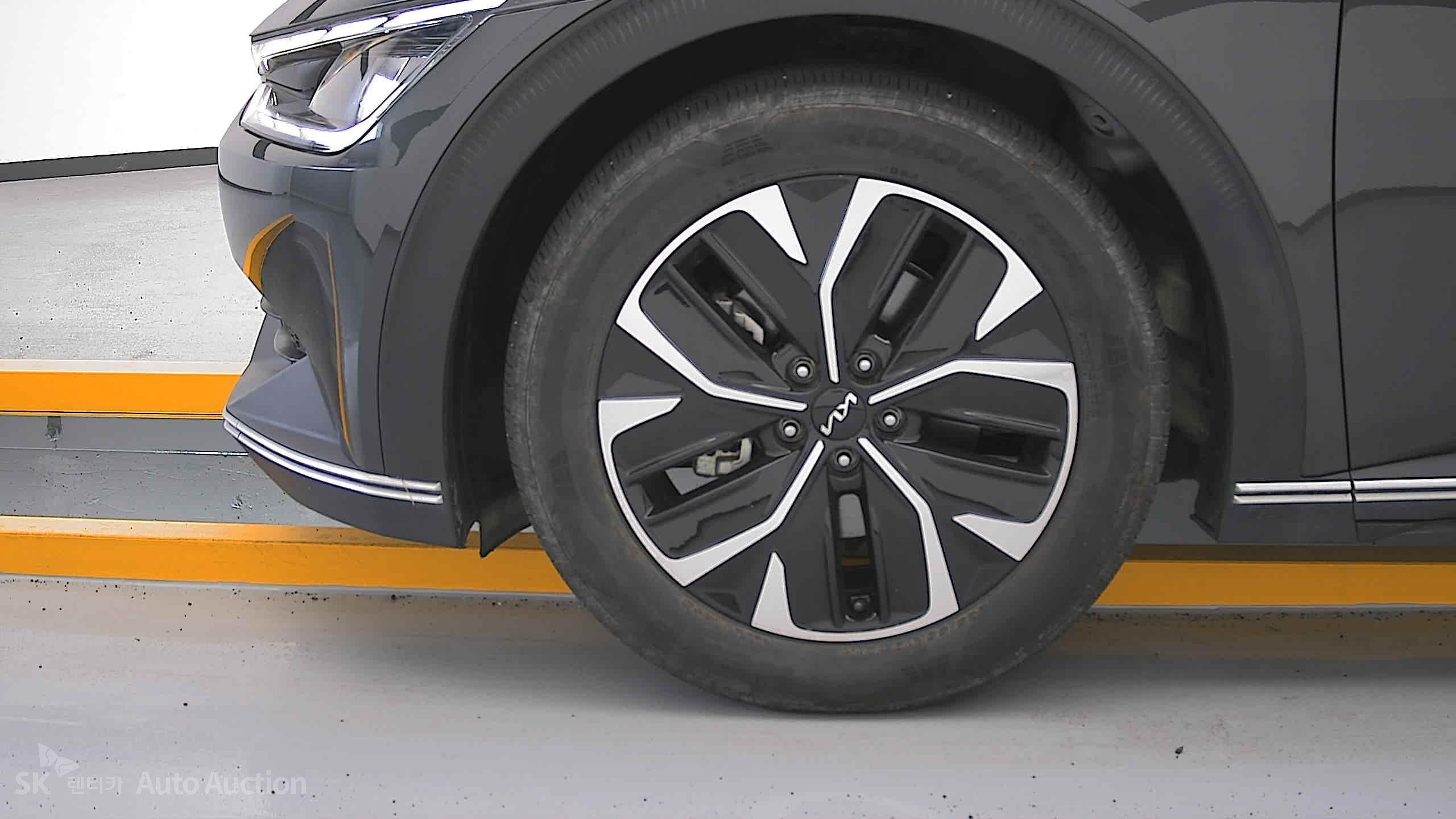 2022 - kia ev6
