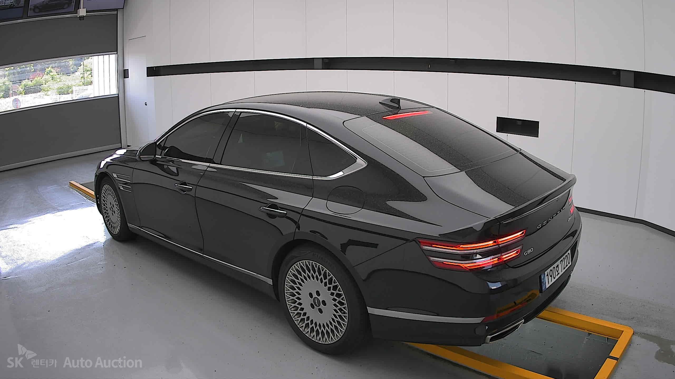 2022 - genesis g80