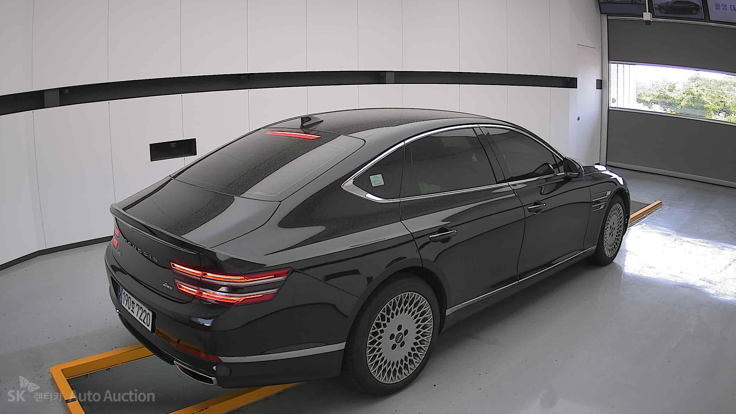 2022 - genesis g80