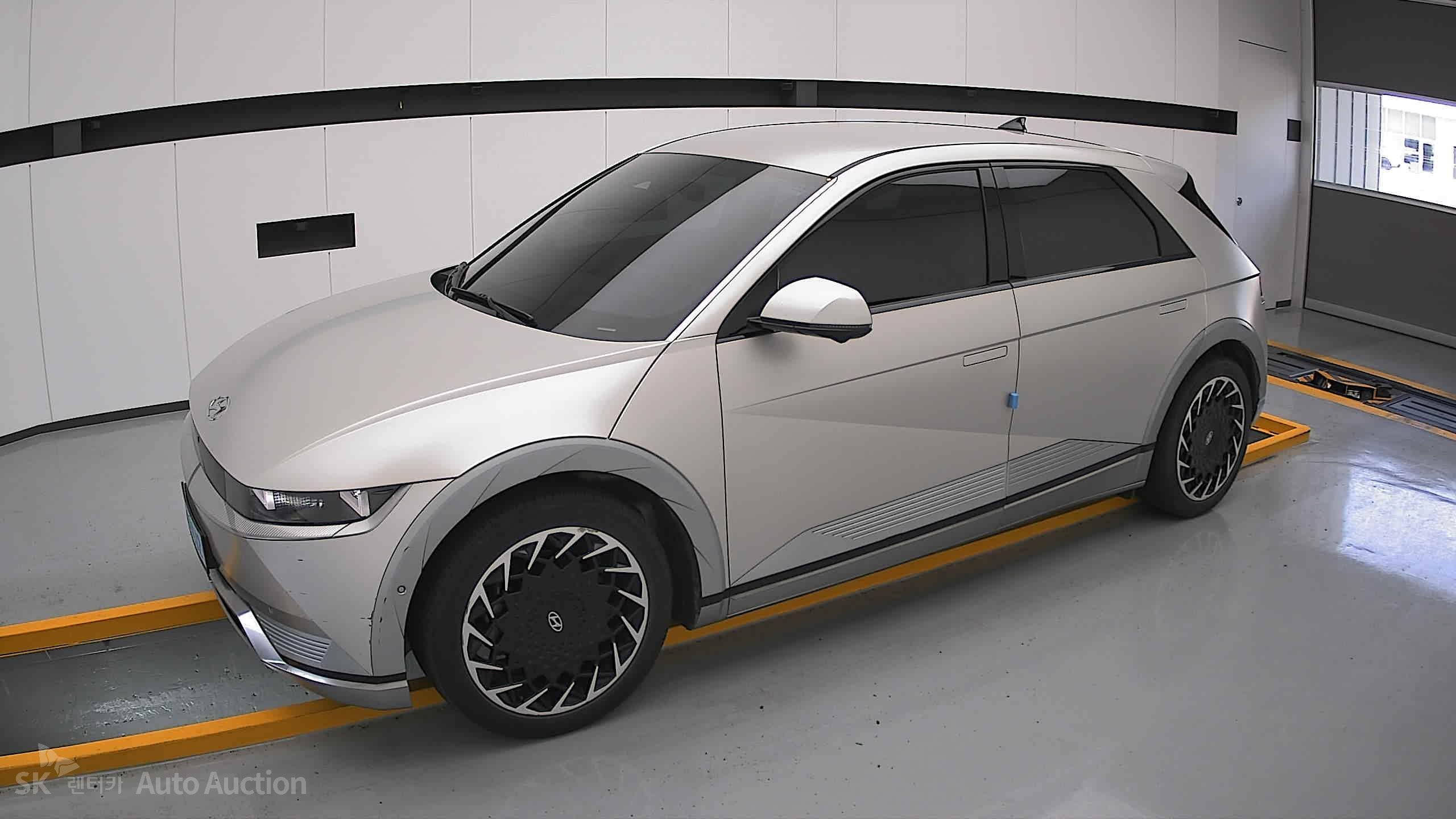 2022 - hyundai ioniq