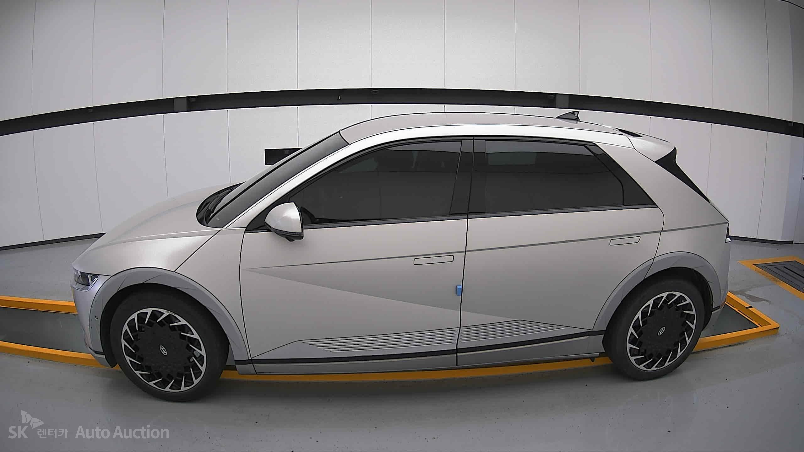 2022 - hyundai ioniq