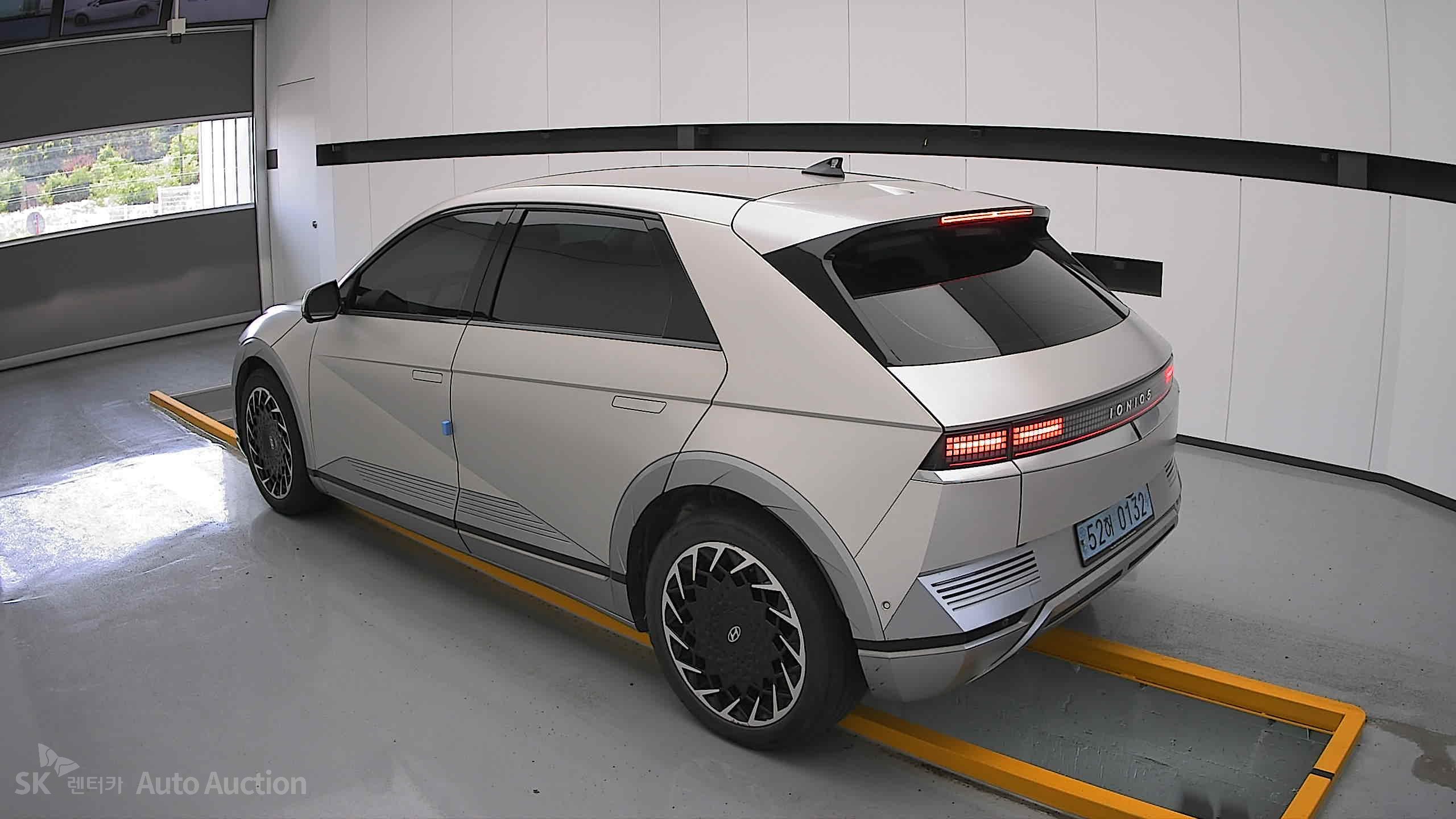 2022 - hyundai ioniq